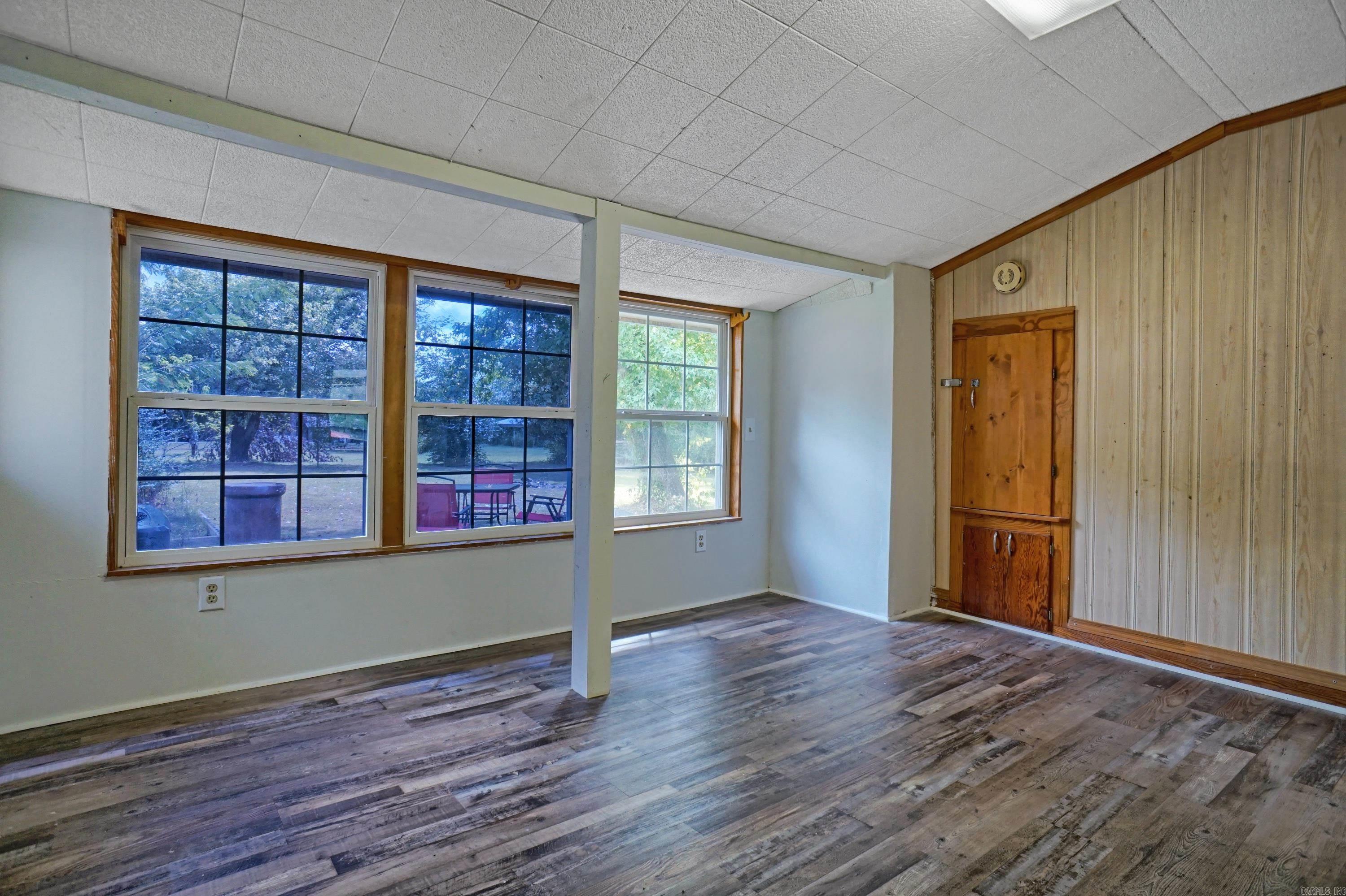 Metes & Bounds - Residential Income