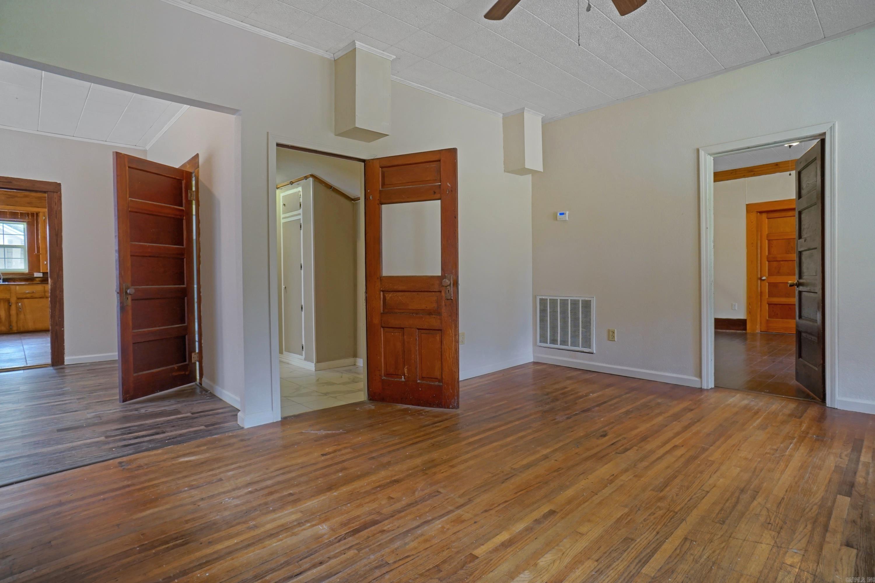 Metes & Bounds - Residential Income