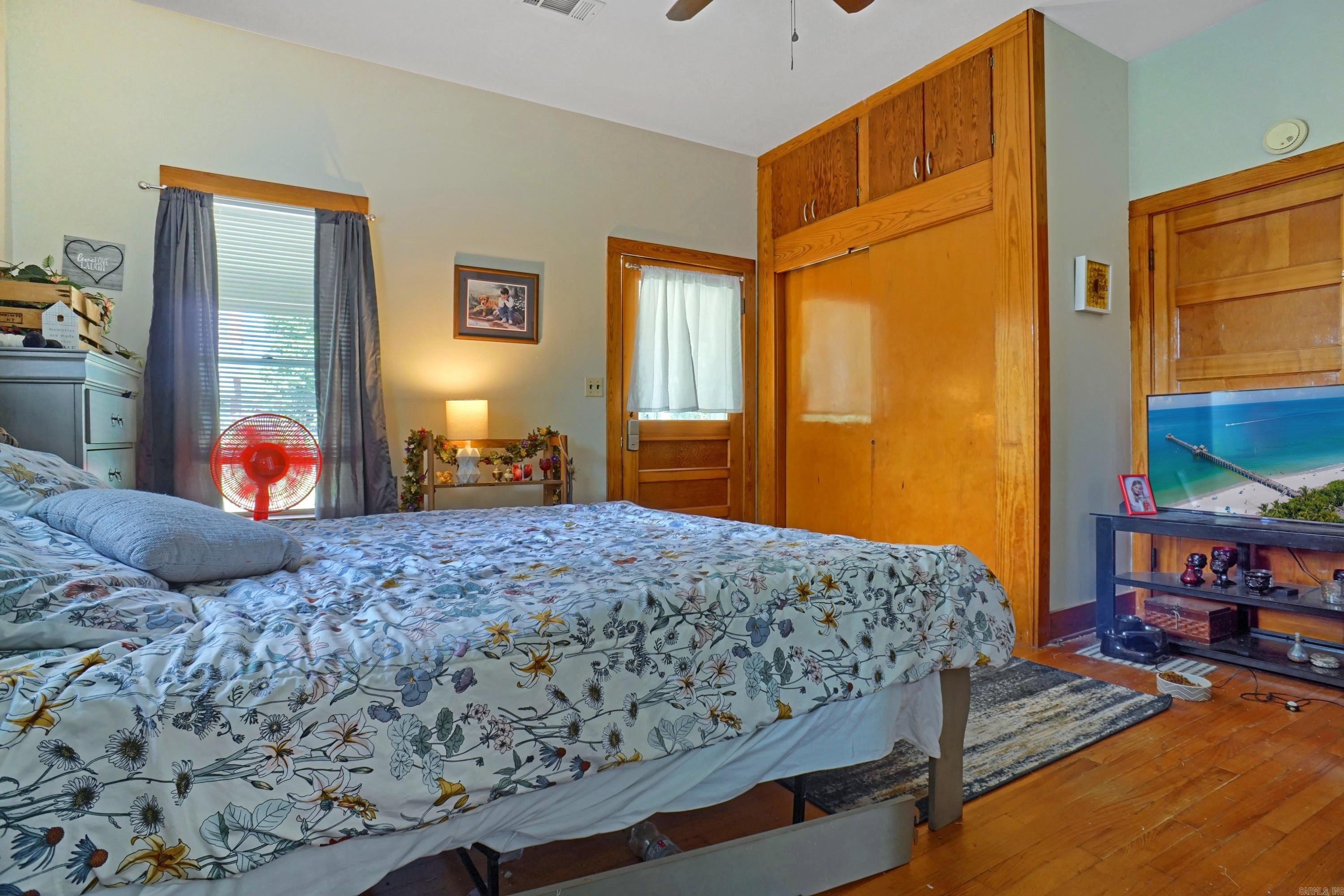 Metes & Bounds - Residential Income