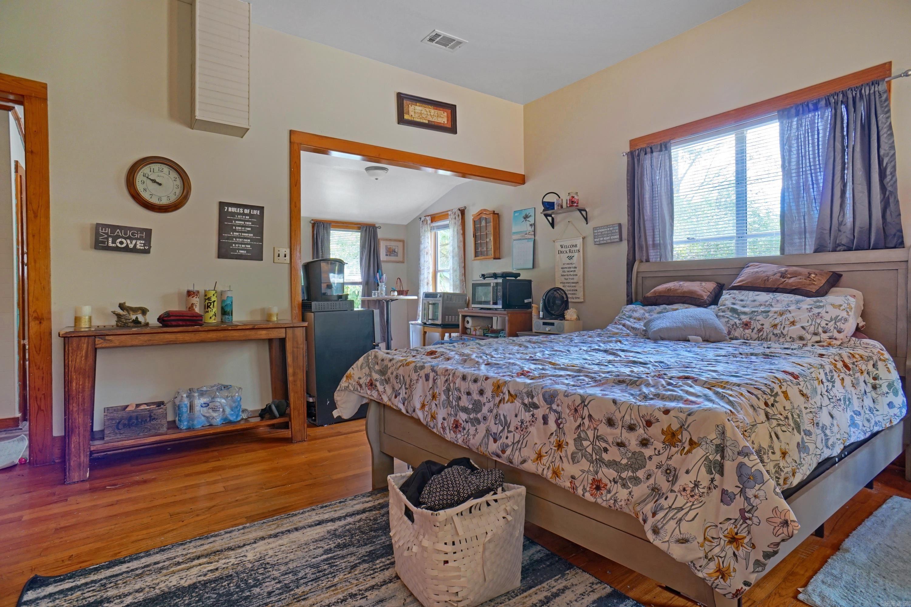 Metes & Bounds - Residential Income