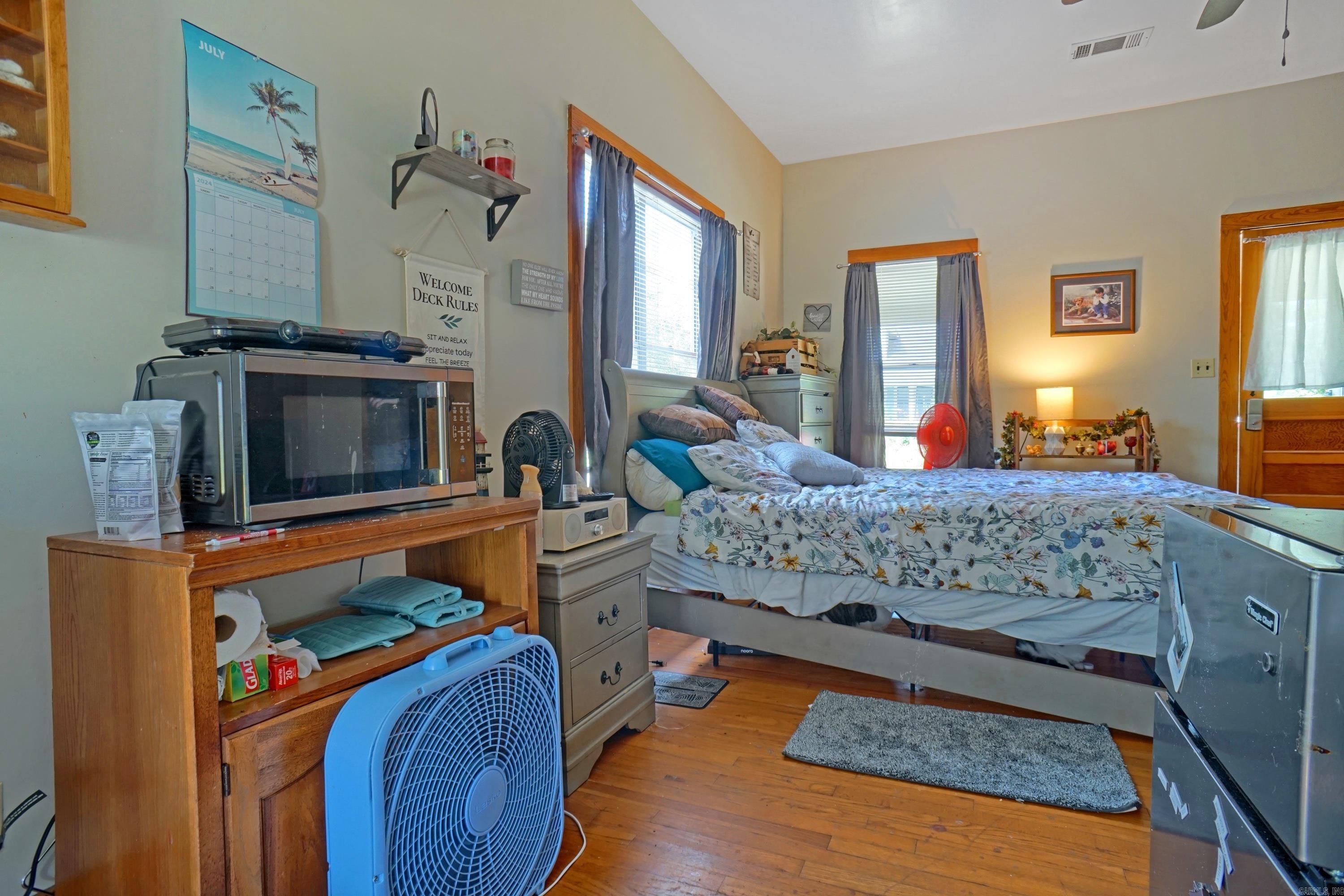 Metes & Bounds - Residential Income