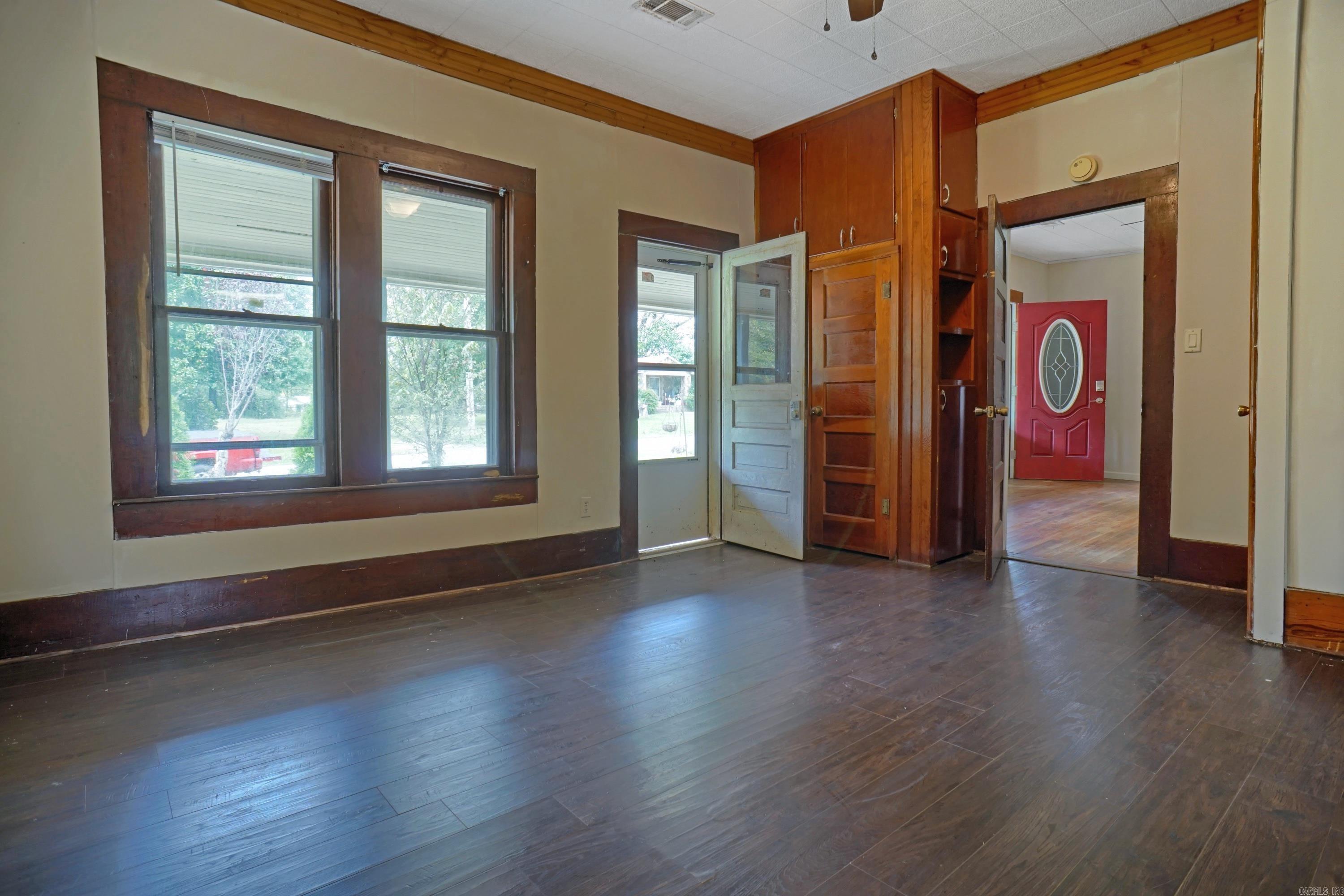 Metes & Bounds - Residential Income