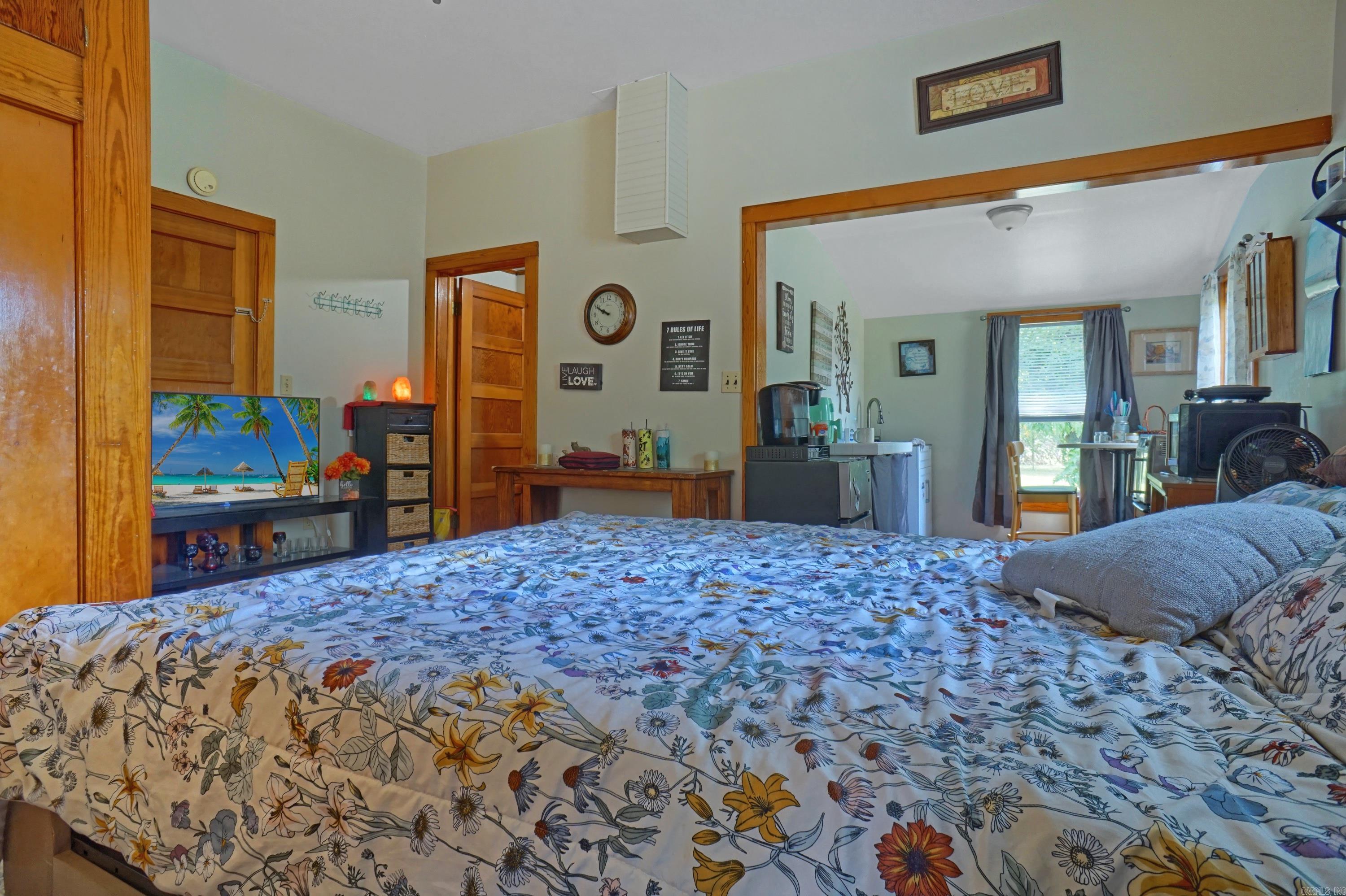 Metes & Bounds - Residential Income