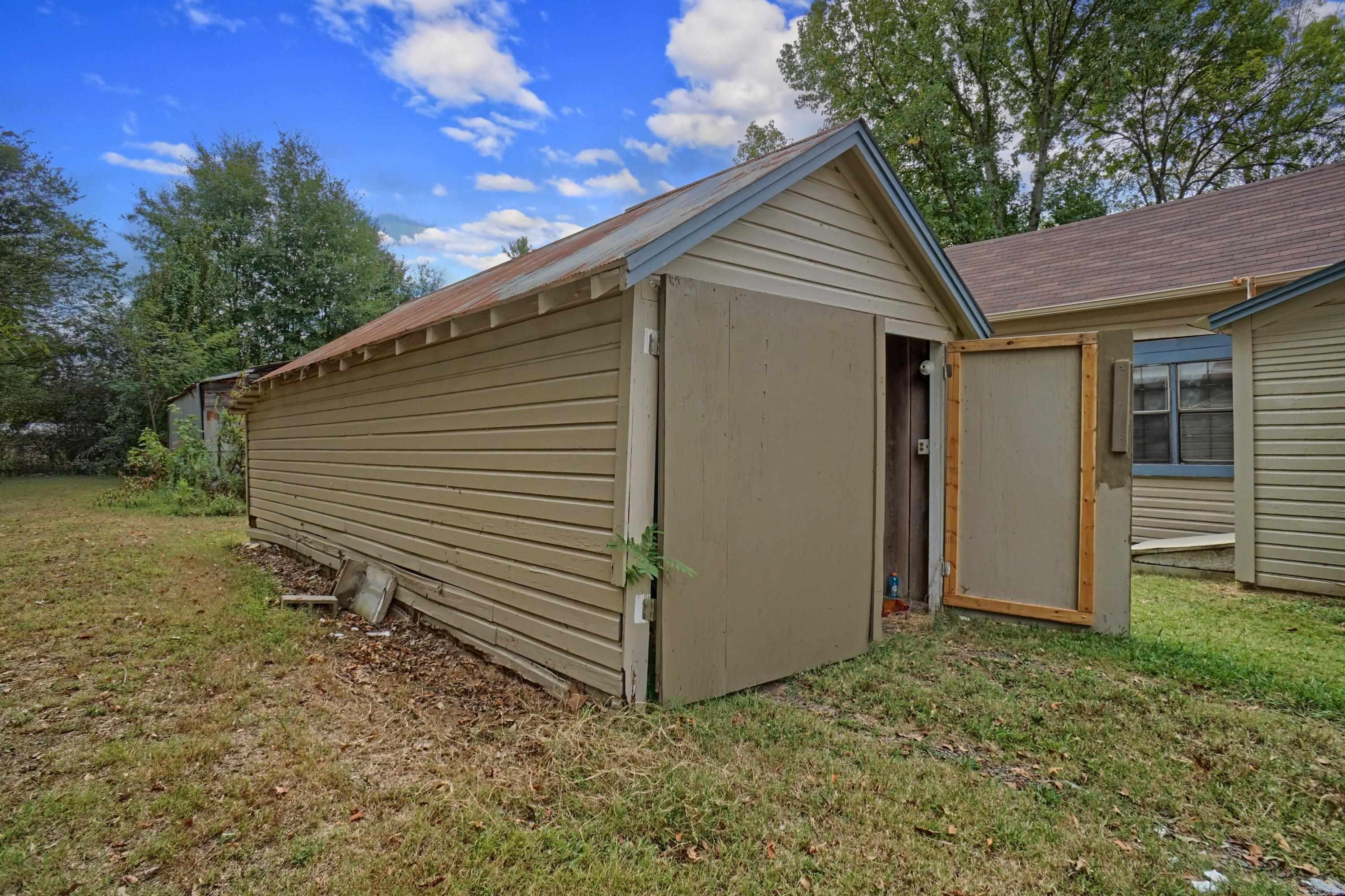 Metes & Bounds - Residential Income