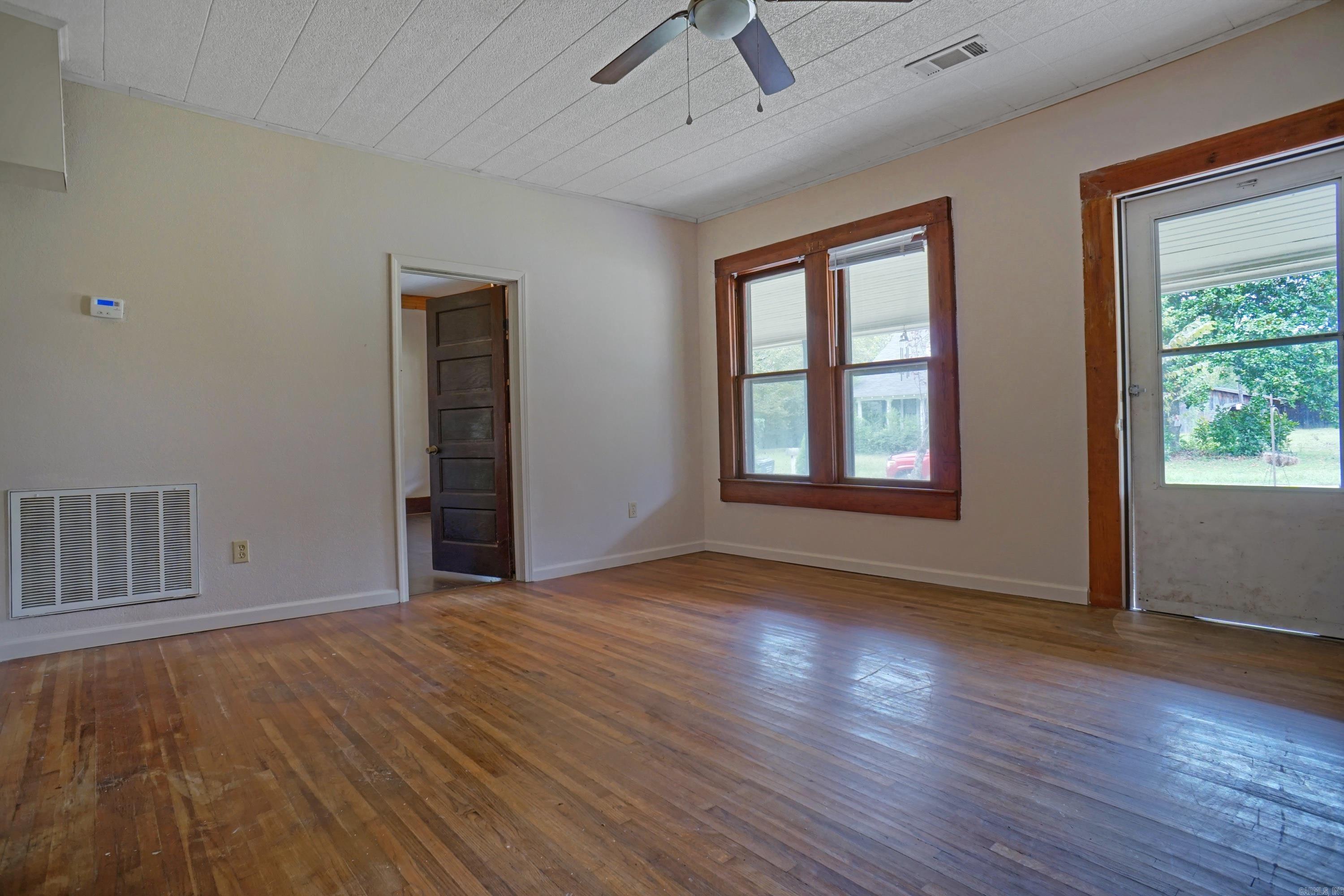 Metes & Bounds - Residential Income