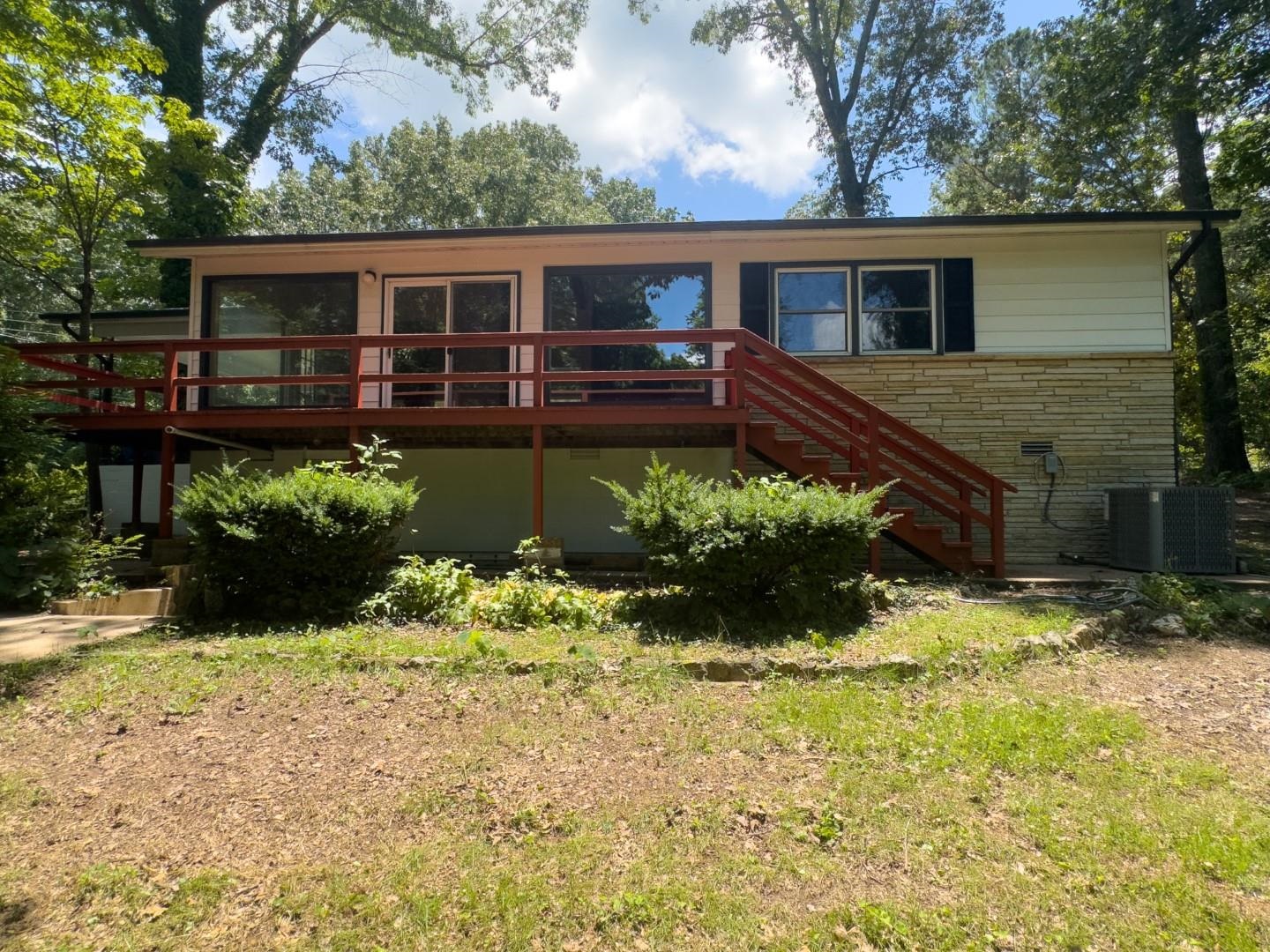 Navajo Third - Residential