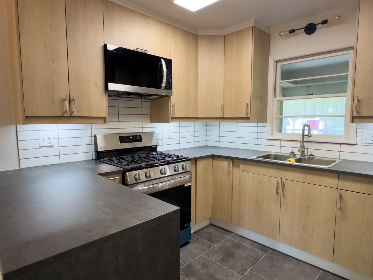 Navajo Third - Residential