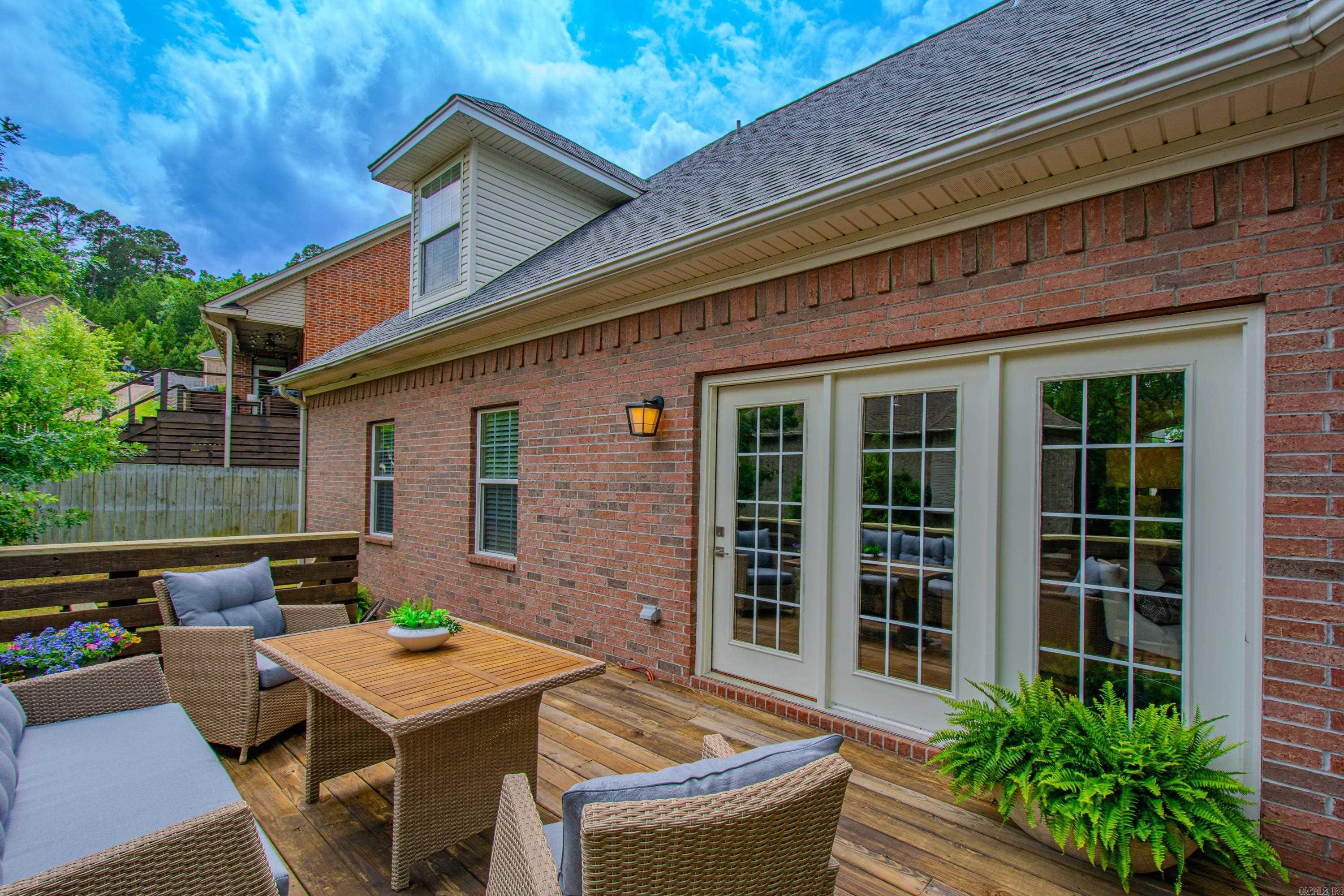 PEBBLE BEACH WOODS ADDN - Residential