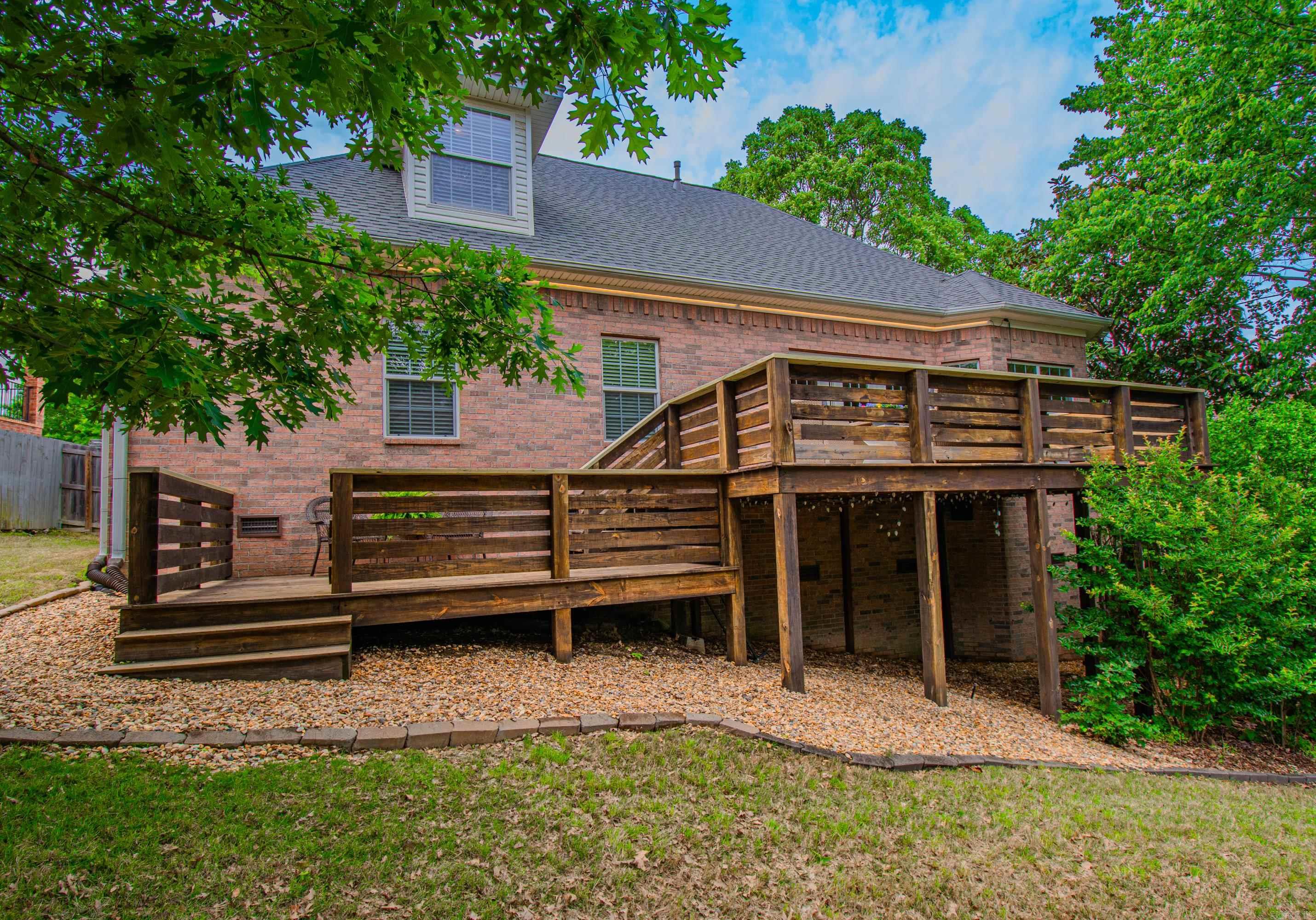 PEBBLE BEACH WOODS ADDN - Residential