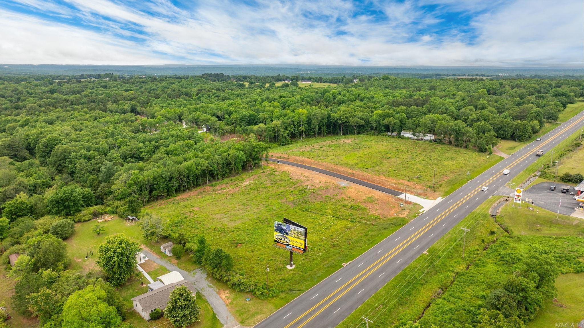 ULES WATSON PLACE - Commercial Sale