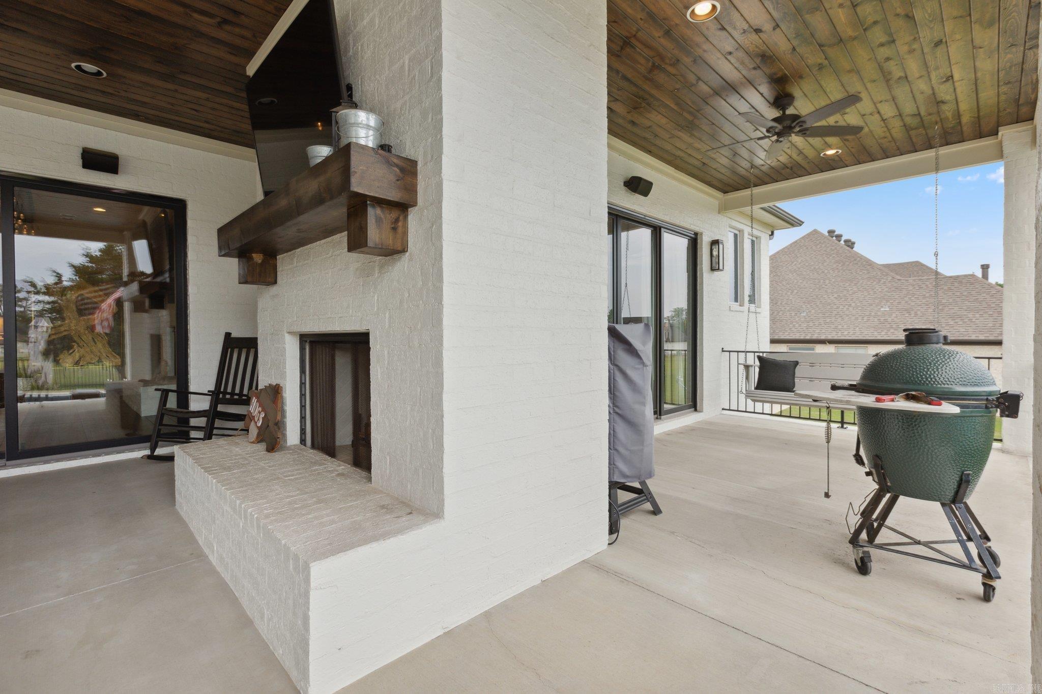 THE VINEYARD - Residential