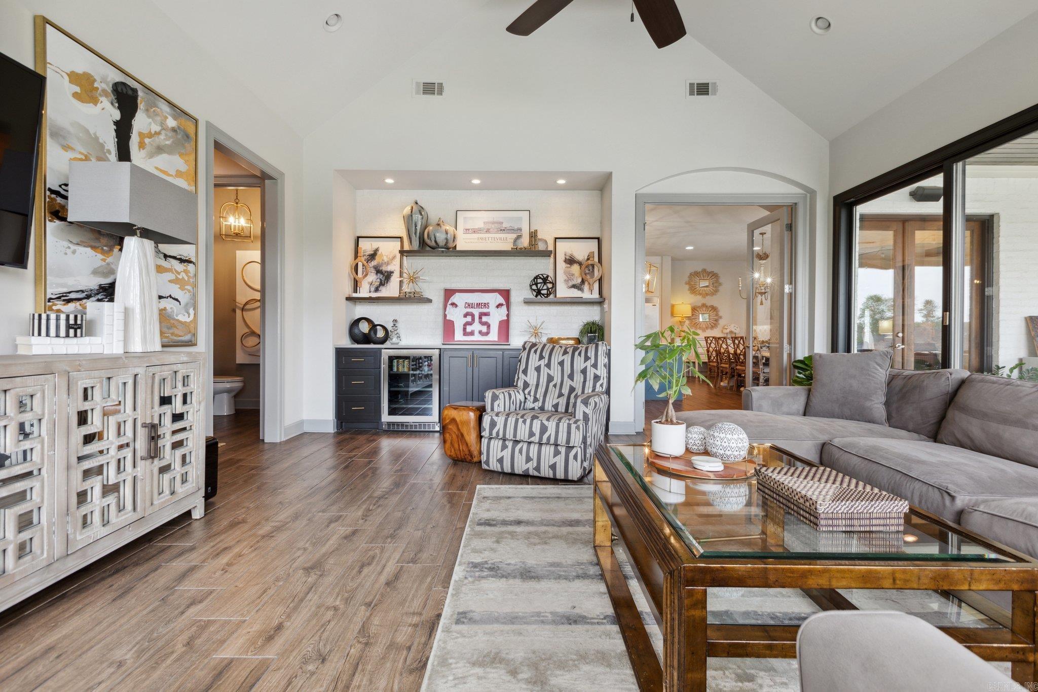 THE VINEYARD - Residential