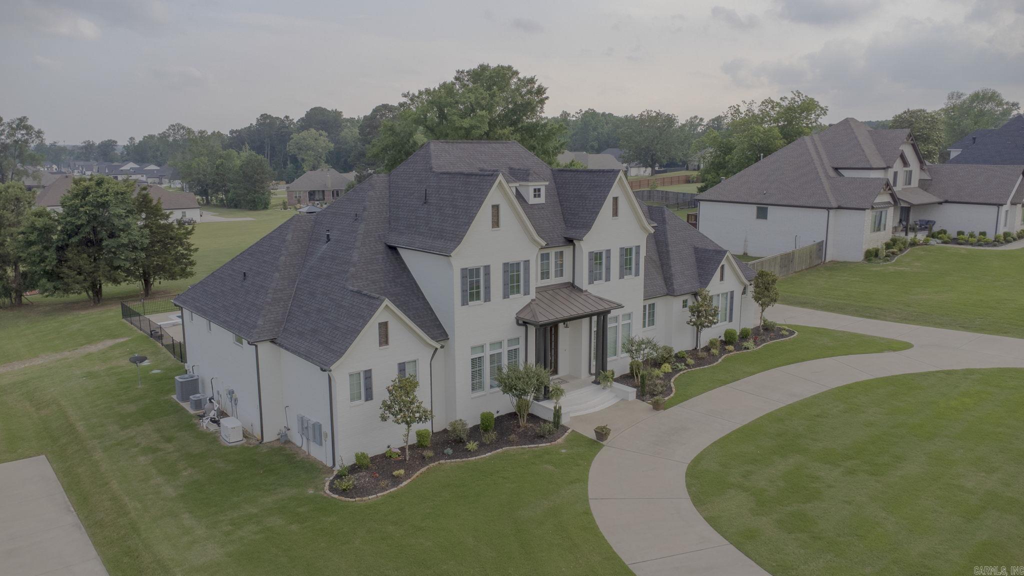 THE VINEYARD - Residential