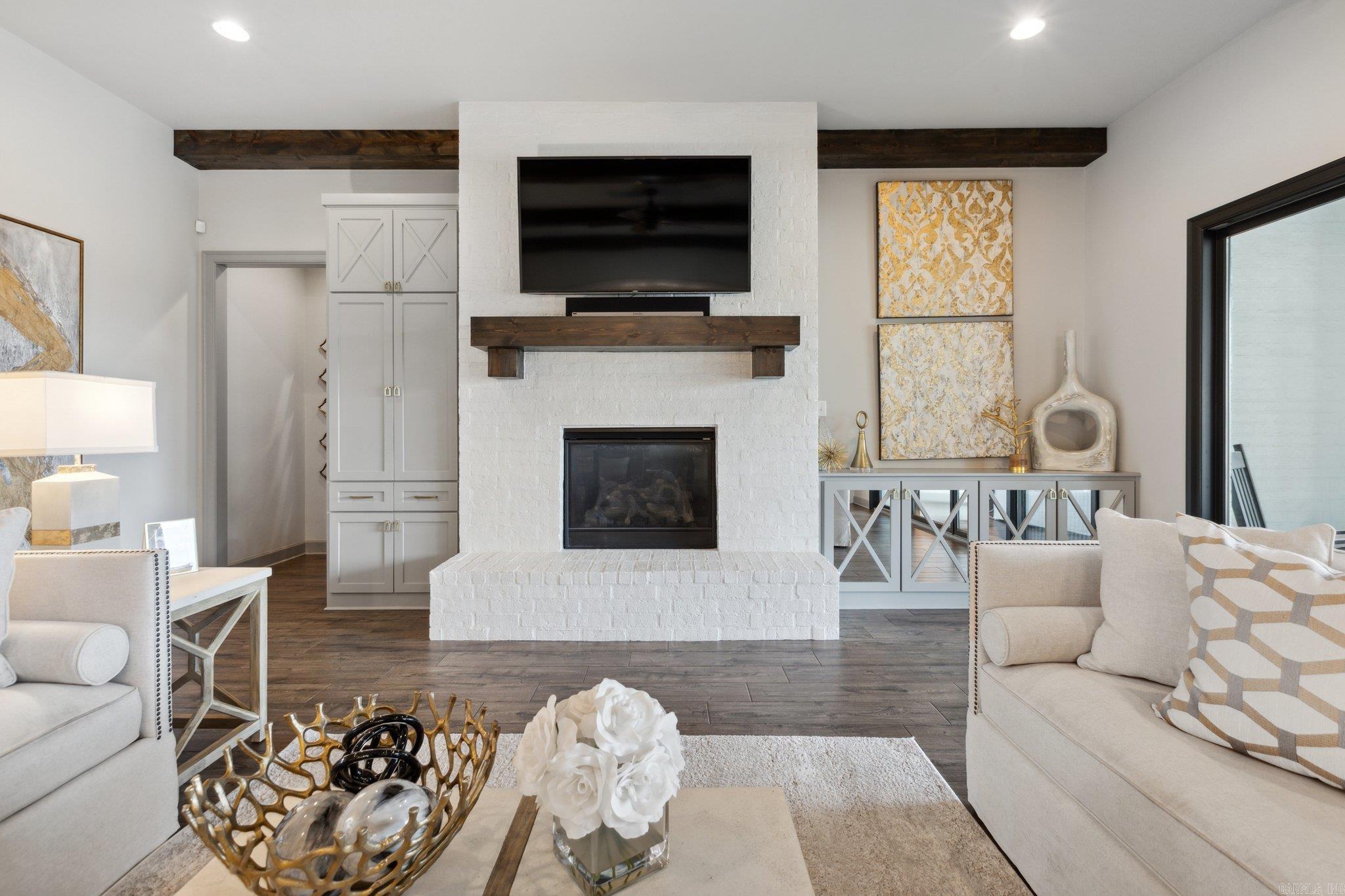 THE VINEYARD - Residential