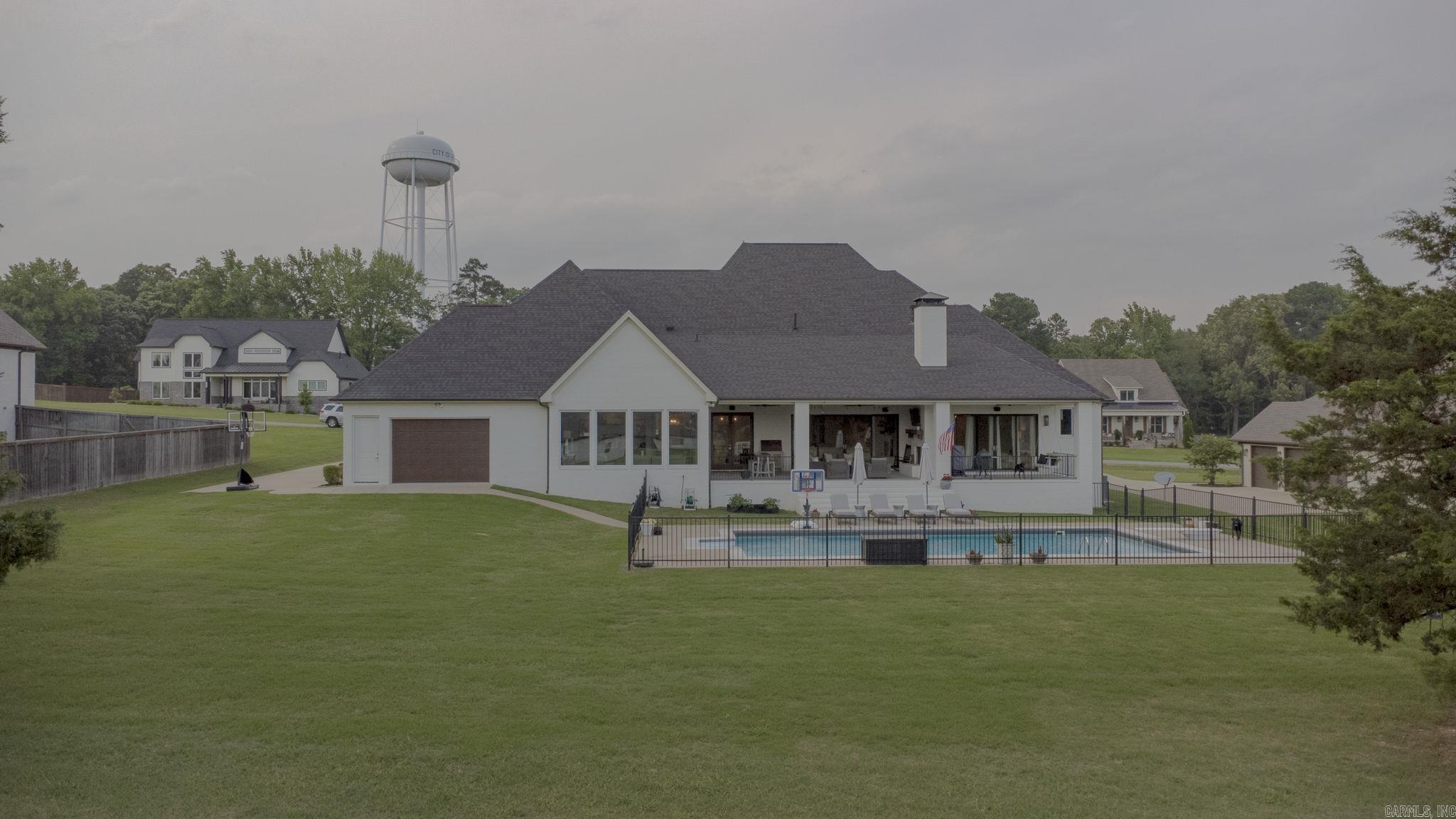 THE VINEYARD - Residential