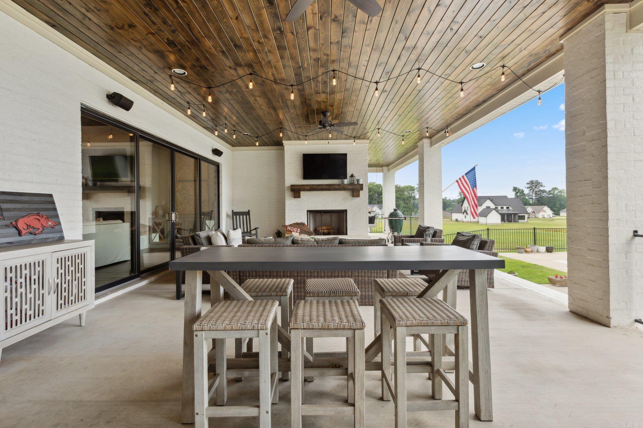 THE VINEYARD - Residential