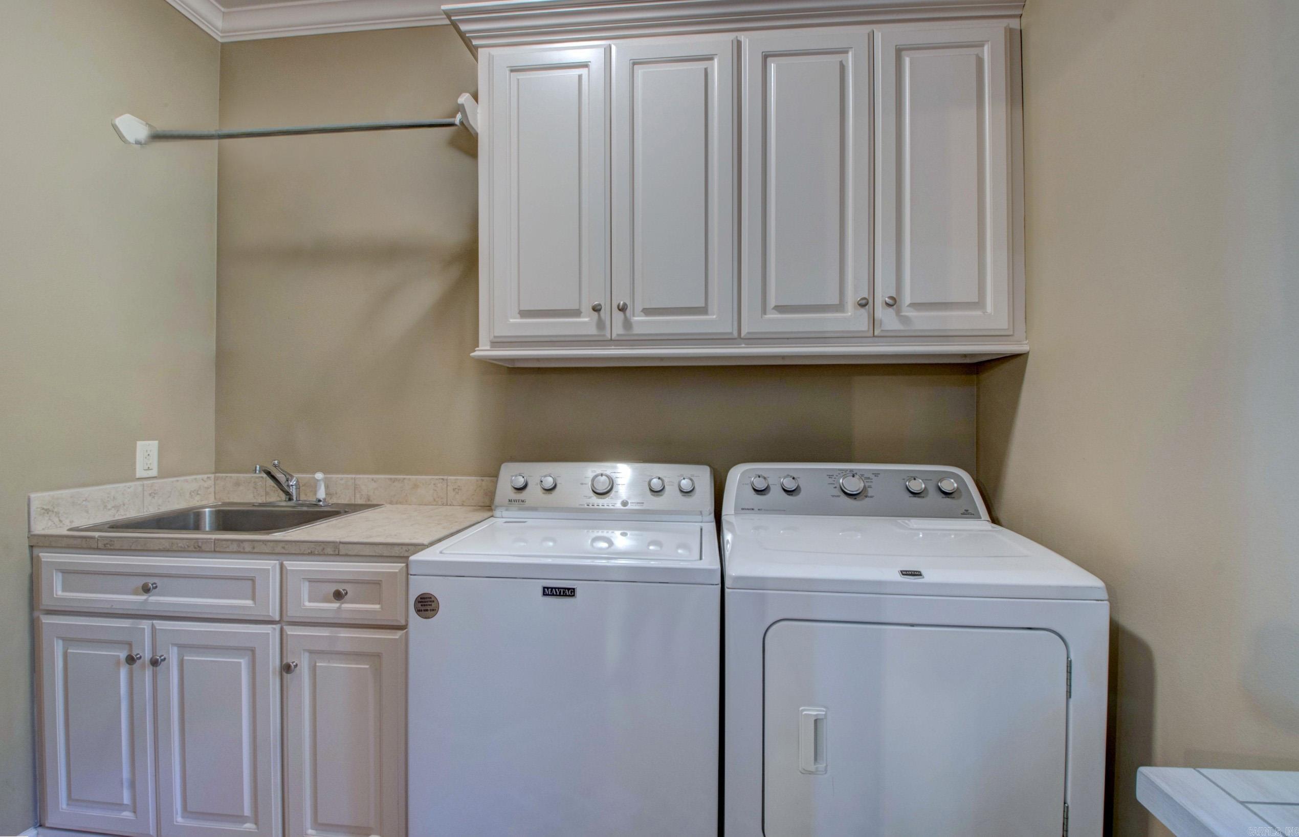 WOODLANDS EDGE - Residential