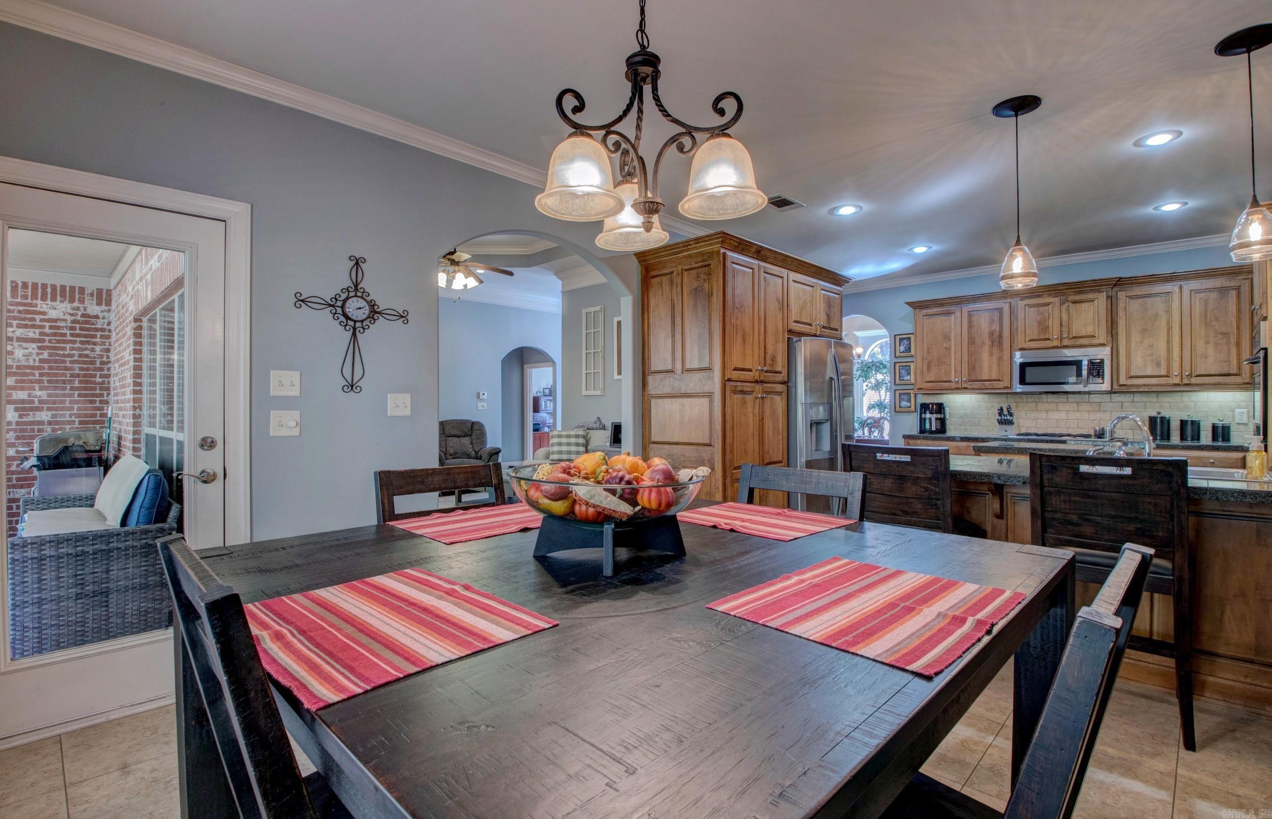 WOODLANDS EDGE - Residential