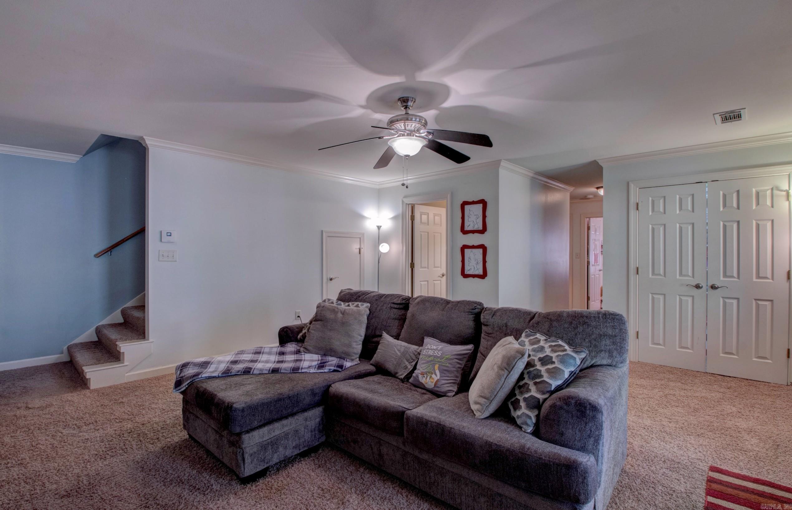 WOODLANDS EDGE - Residential