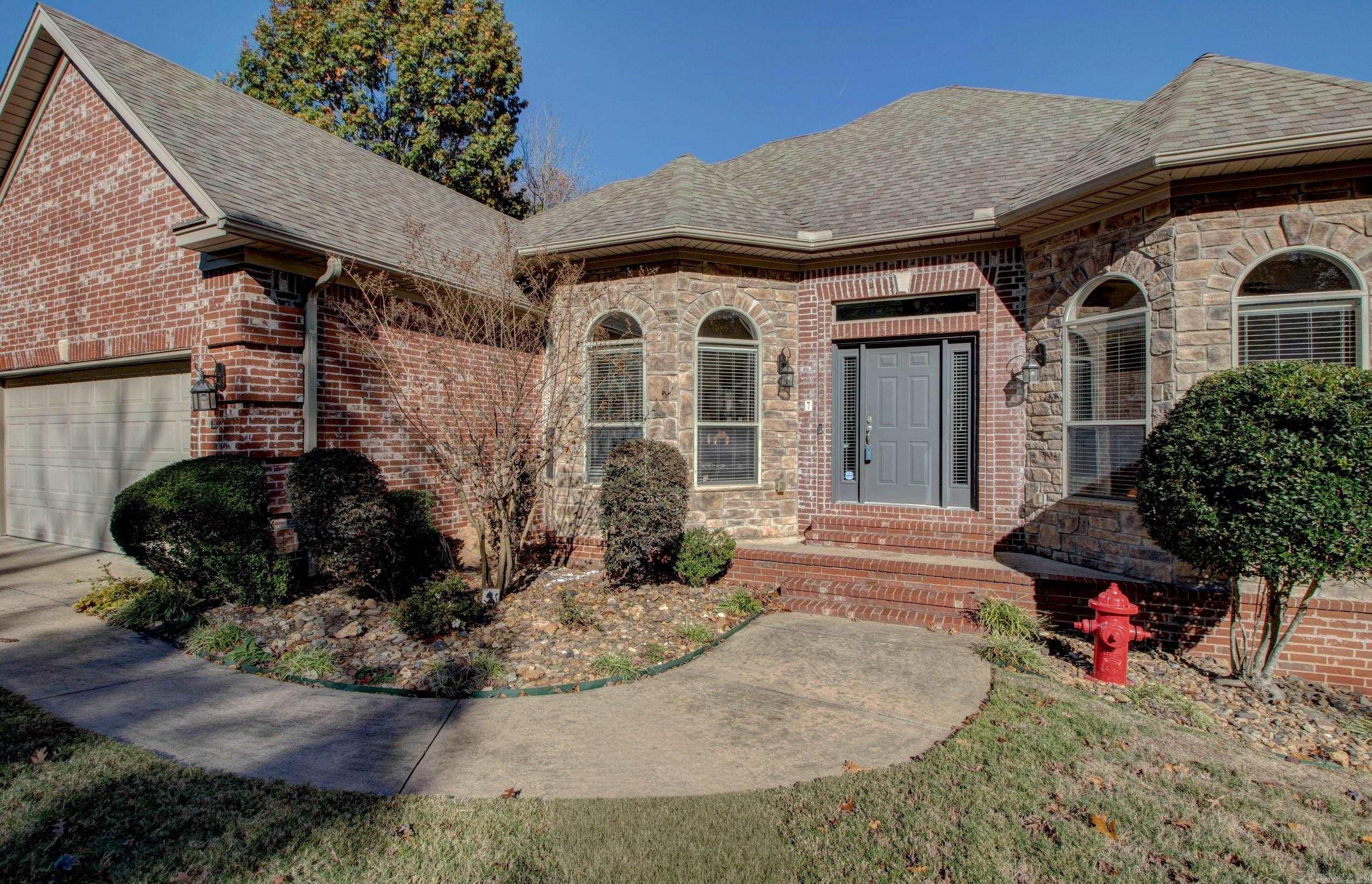 WOODLANDS EDGE - Residential