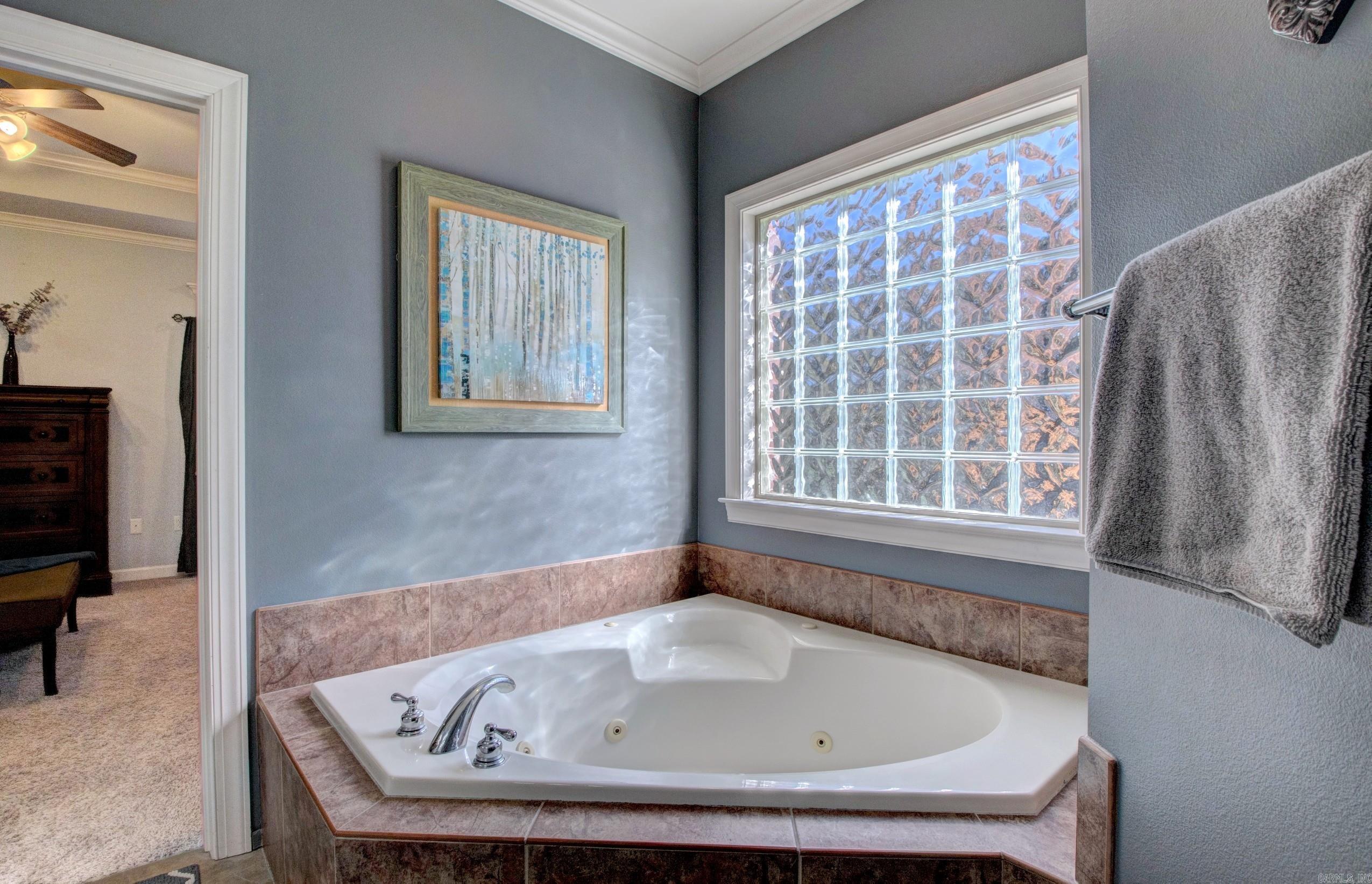 WOODLANDS EDGE - Residential