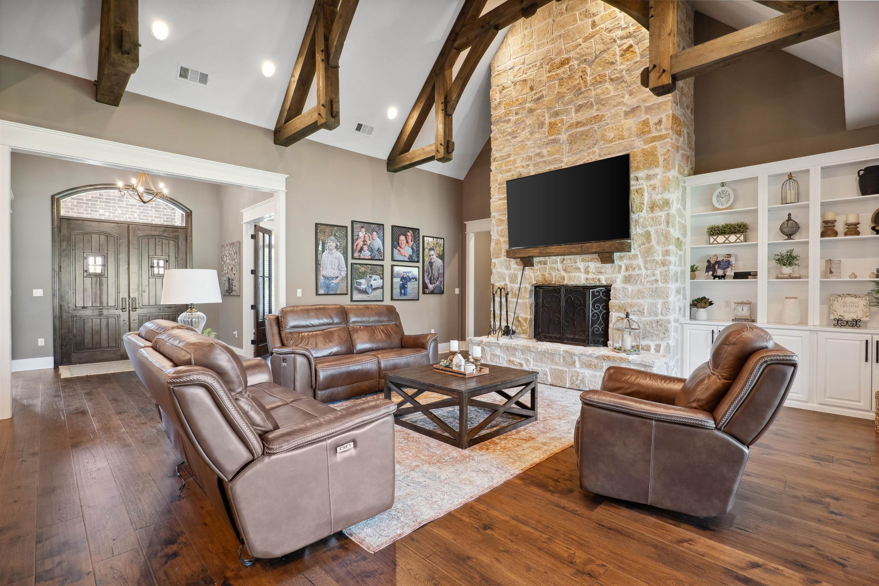 SLOAN LAKE ESTATES - Residential
