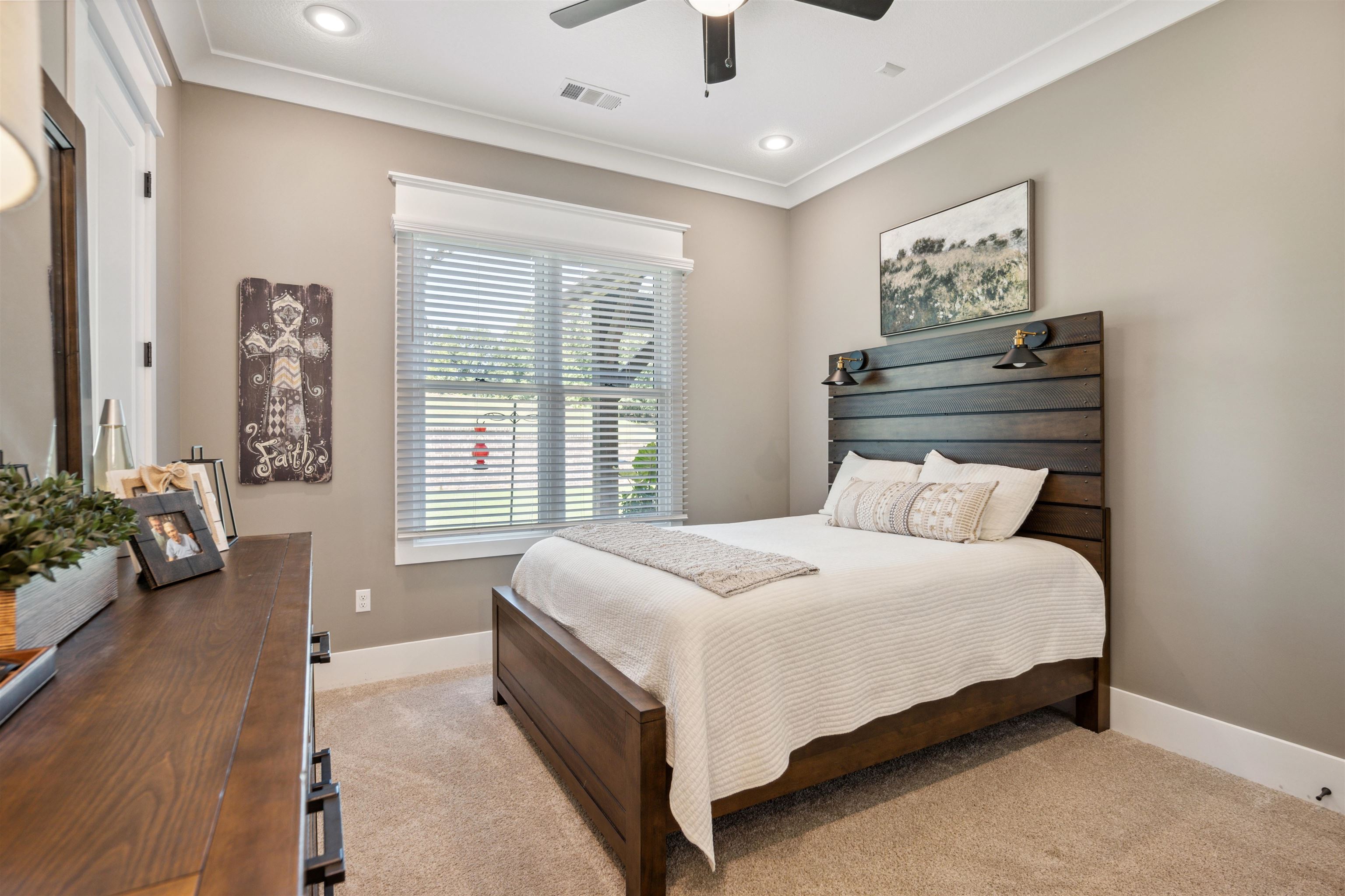 SLOAN LAKE ESTATES - Residential