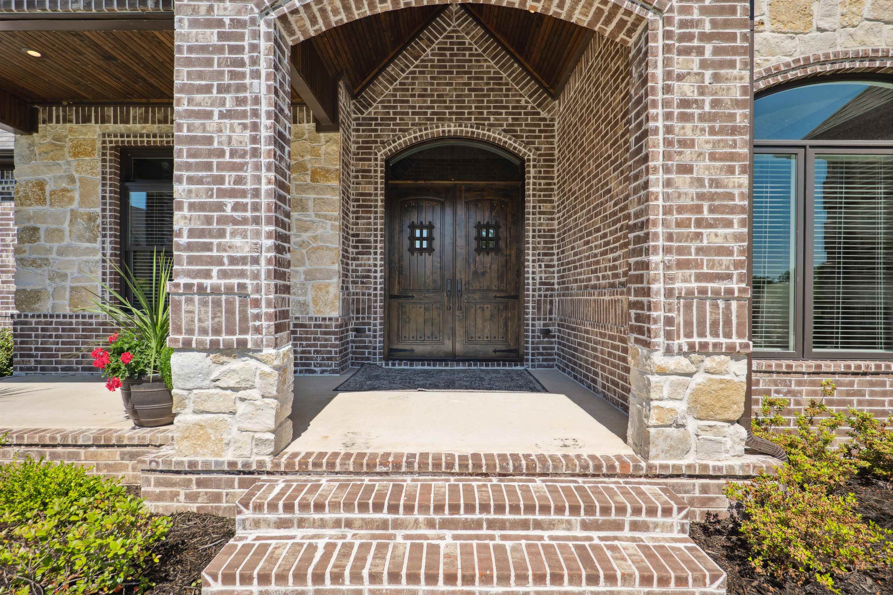 SLOAN LAKE ESTATES - Residential