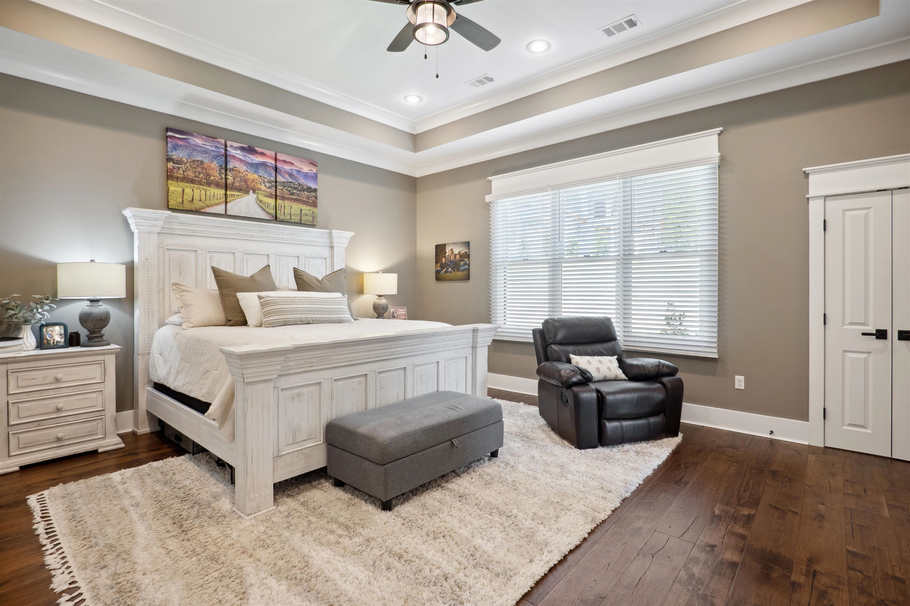 SLOAN LAKE ESTATES - Residential