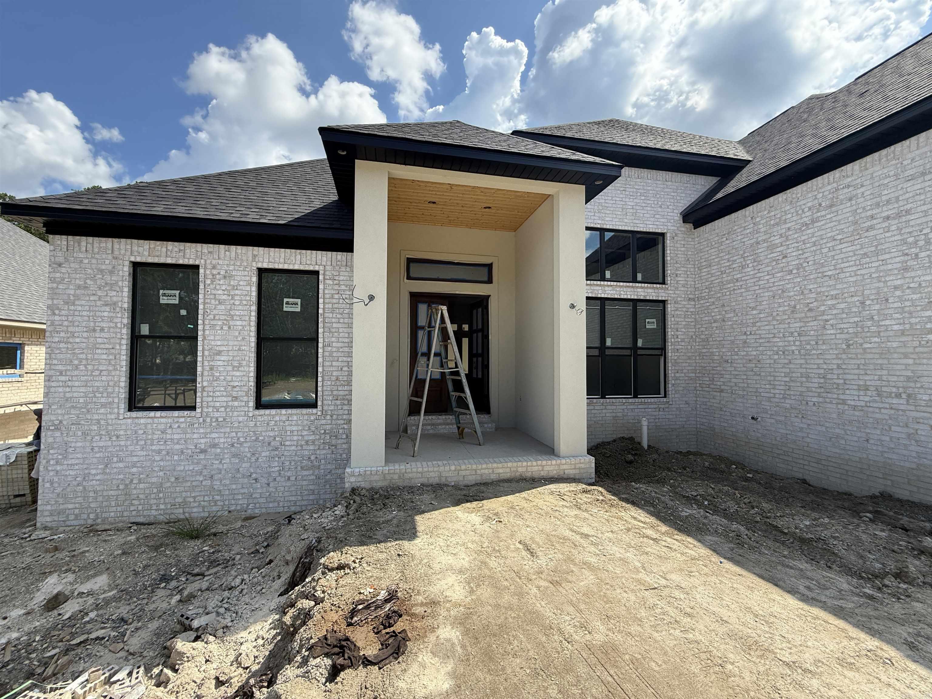 CHENAL VALLEY ABINGTON COURT - Residential