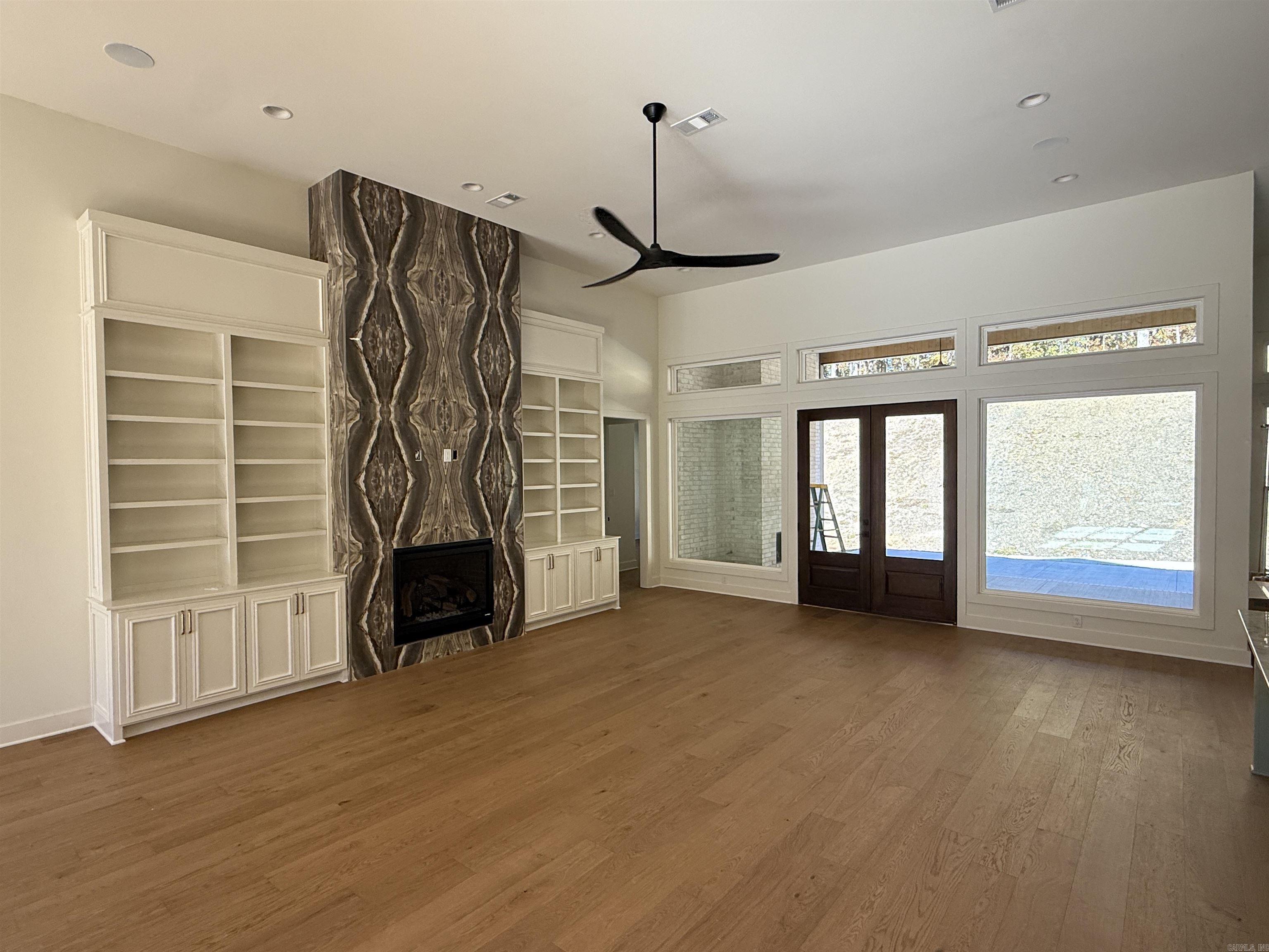 CHENAL VALLEY ABINGTON COURT - Residential