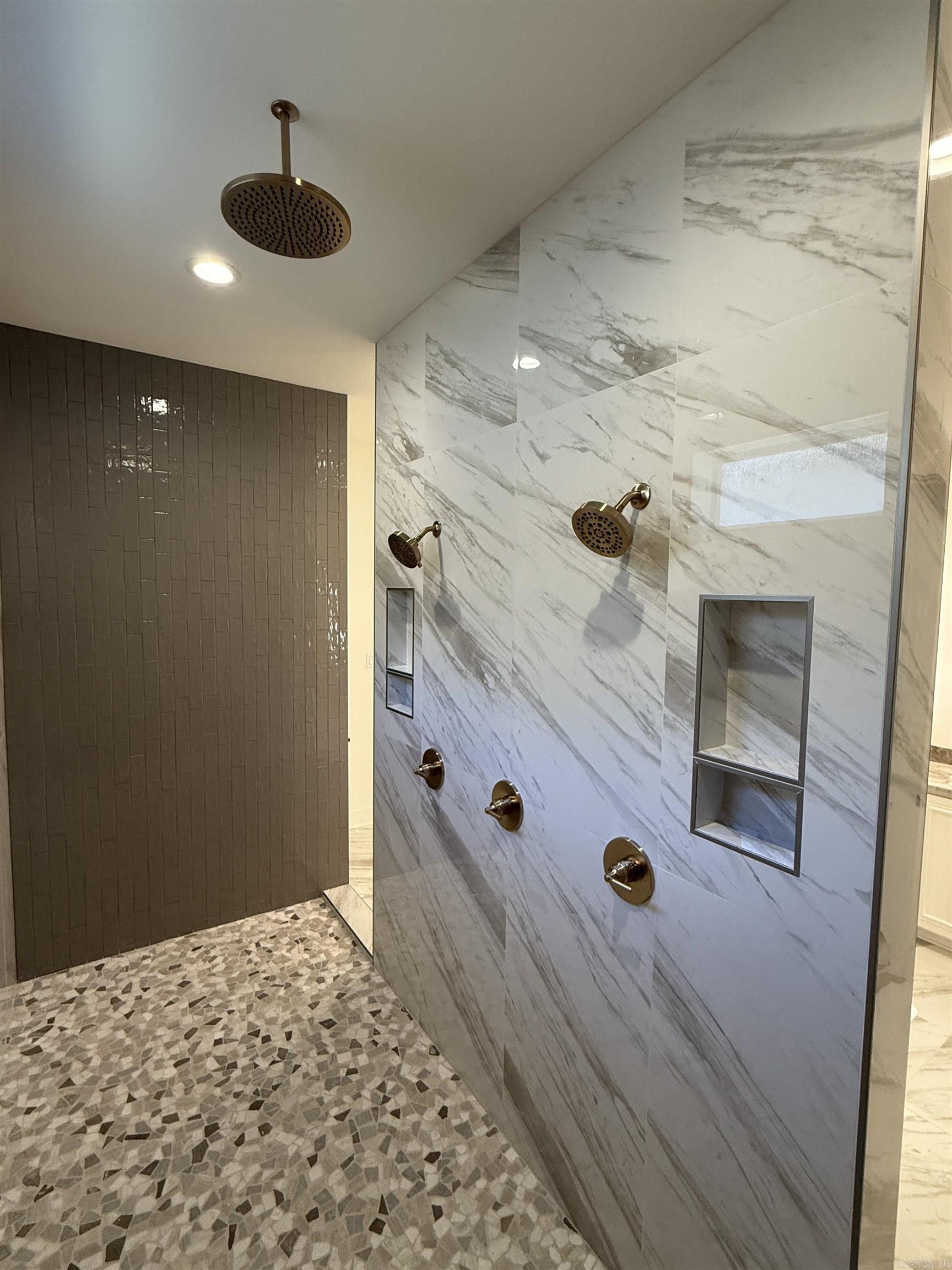 CHENAL VALLEY ABINGTON COURT - Residential