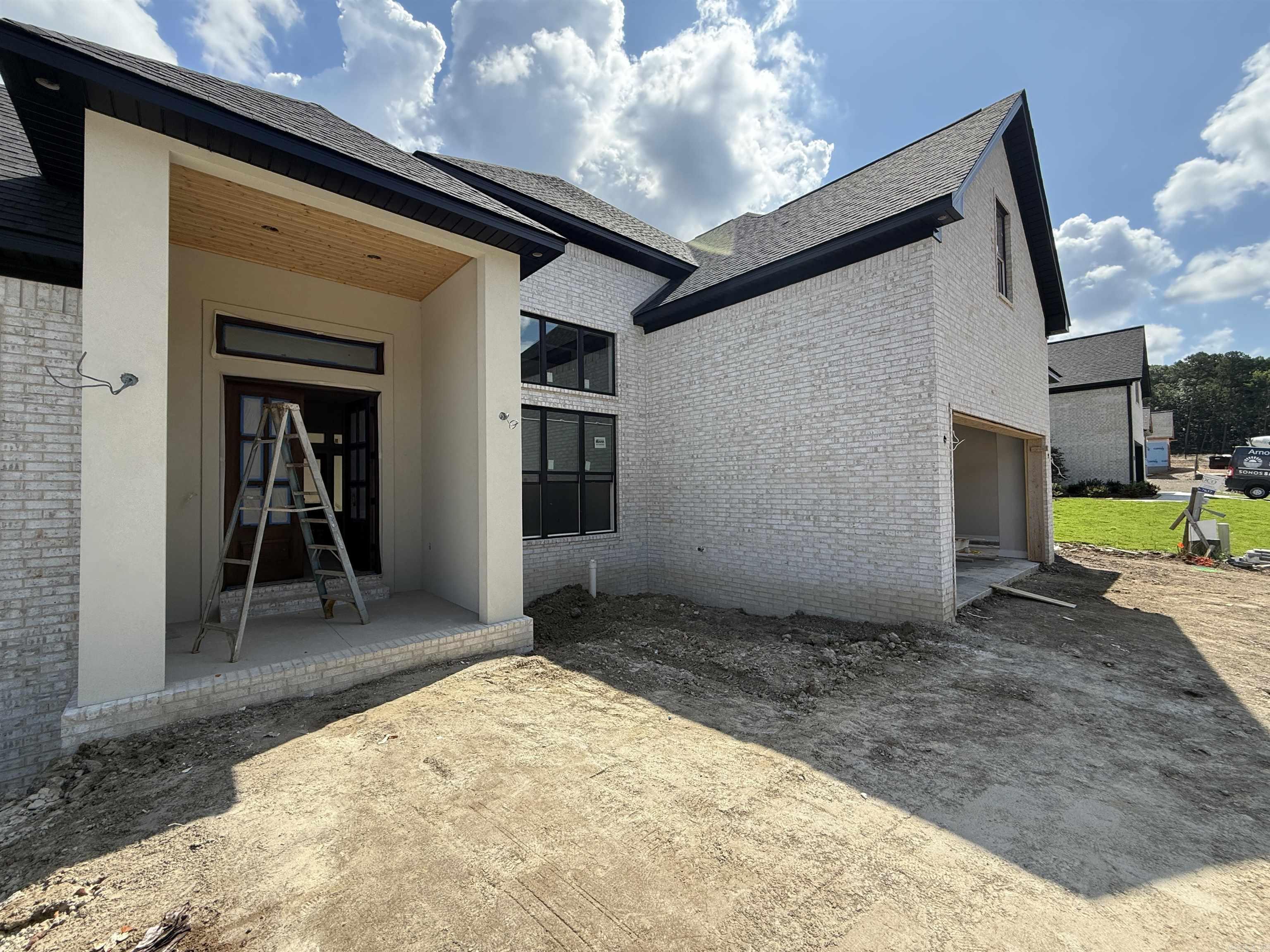 CHENAL VALLEY ABINGTON COURT - Residential