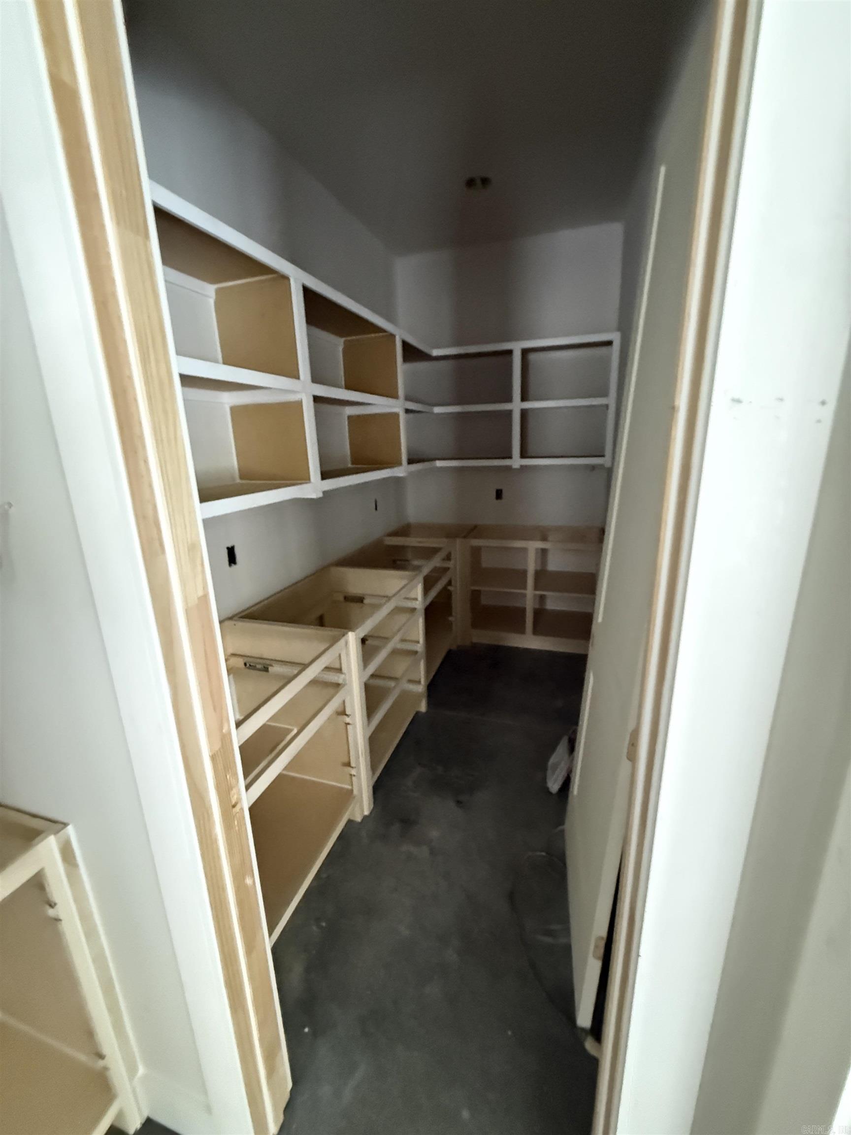 CHENAL VALLEY ABINGTON COURT - Residential