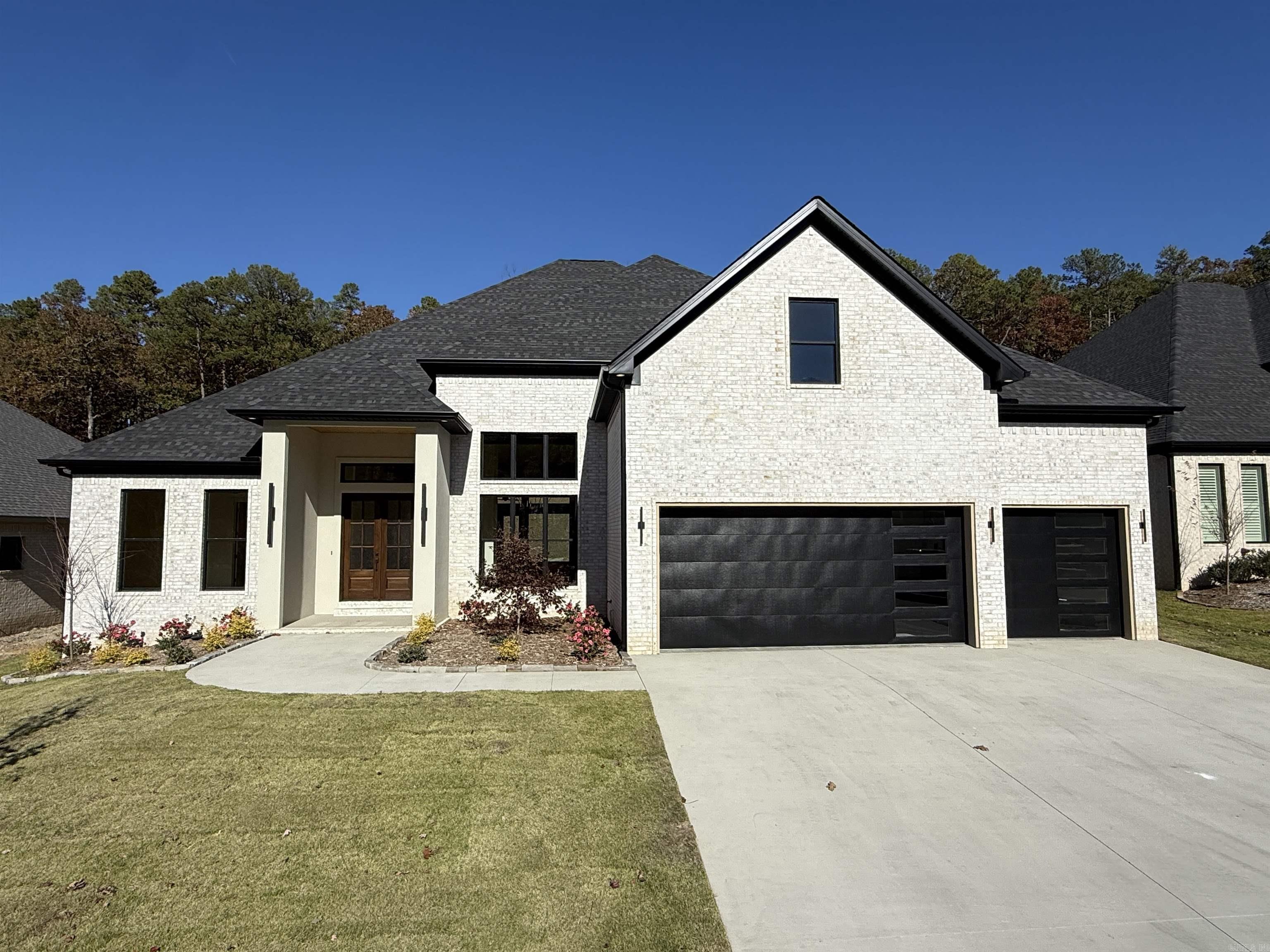 CHENAL VALLEY ABINGTON COURT - Residential