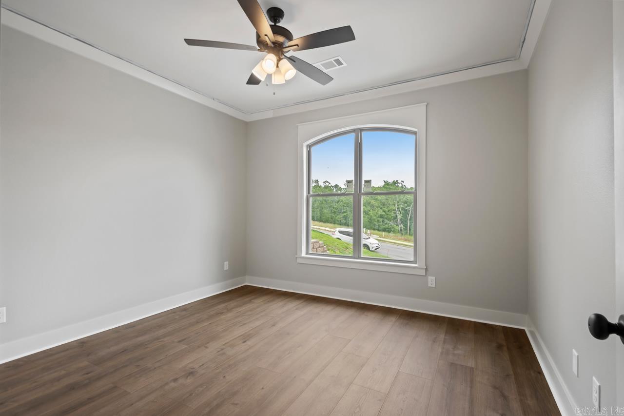 MILLERS GLENN - Residential