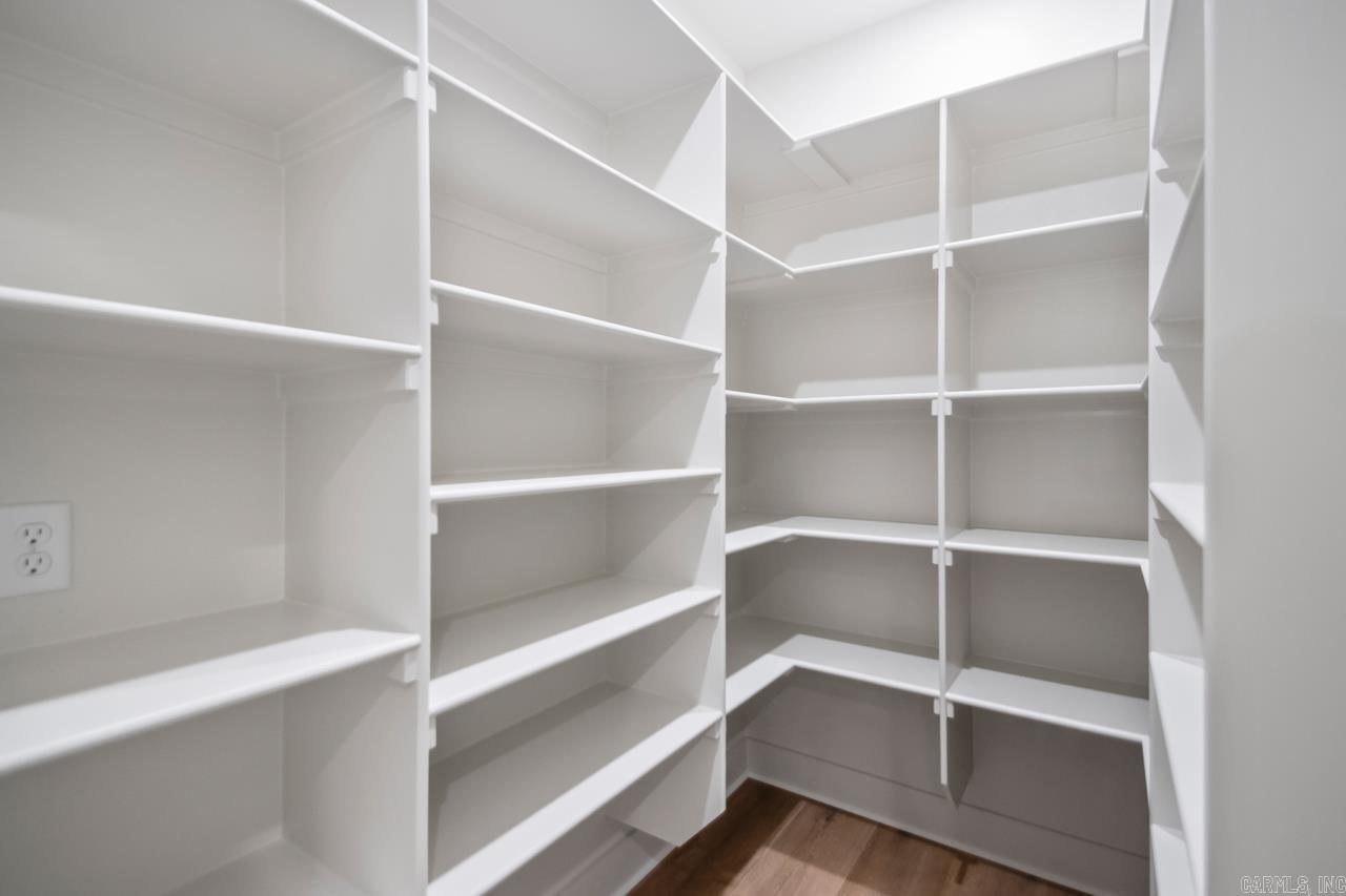 MILLERS GLENN - Residential