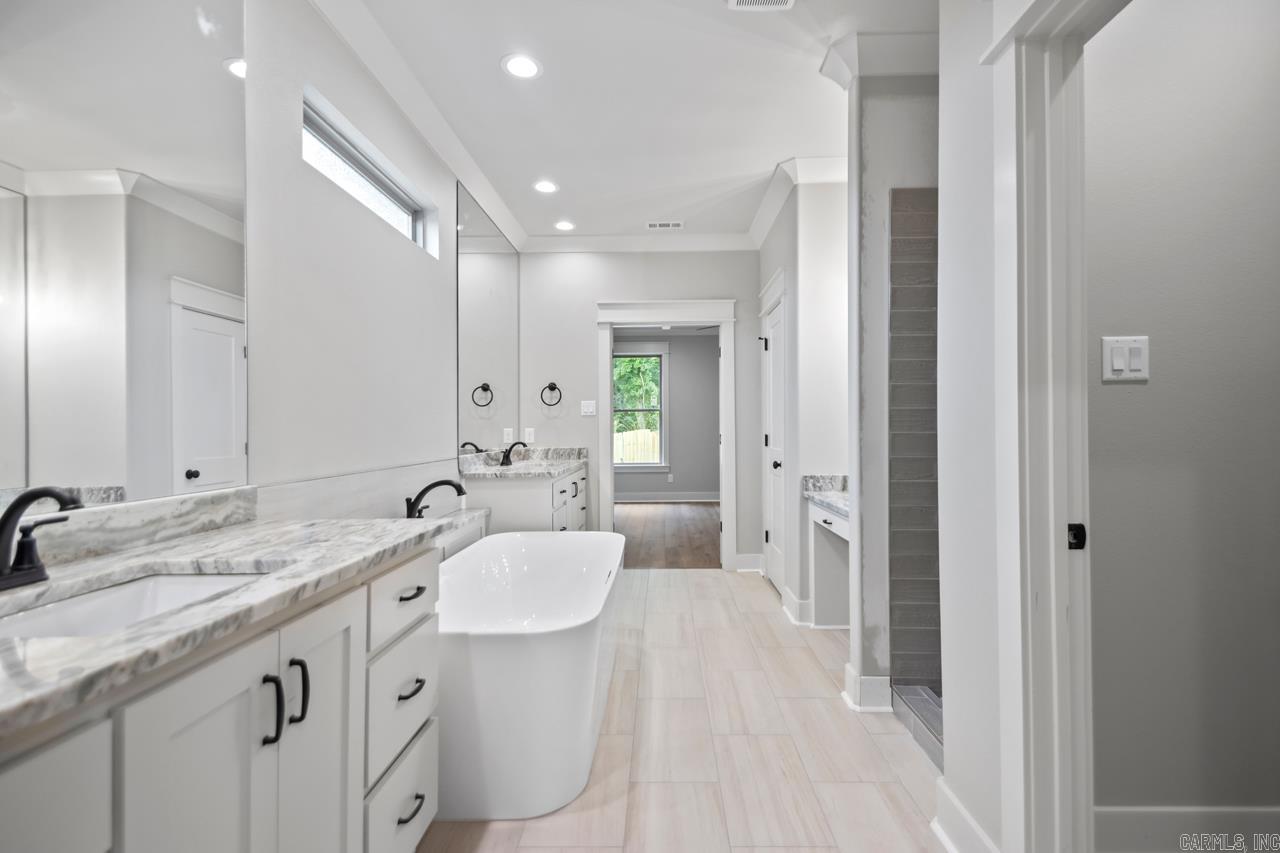 MILLERS GLENN - Residential