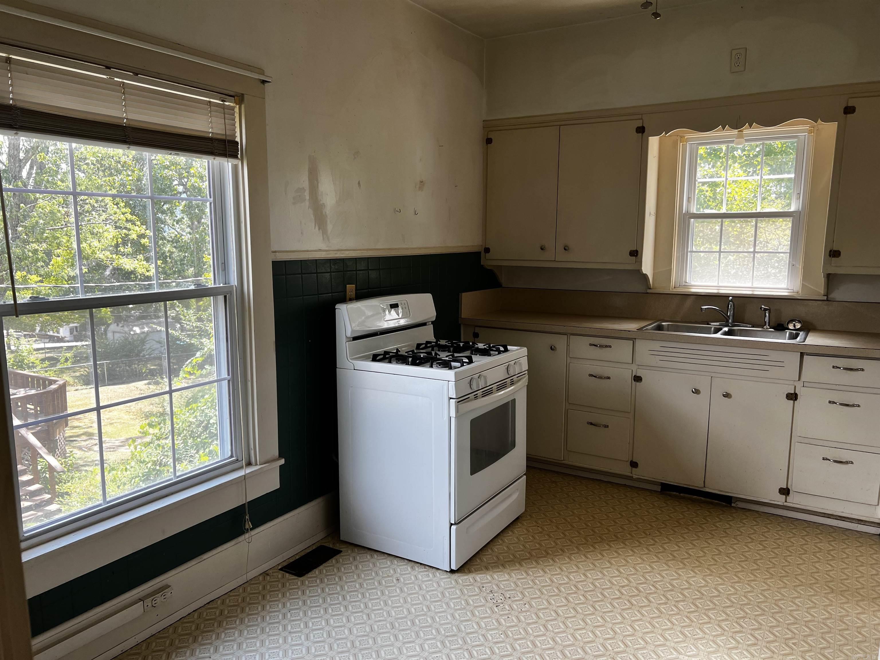 WEST ADDITION - Residential