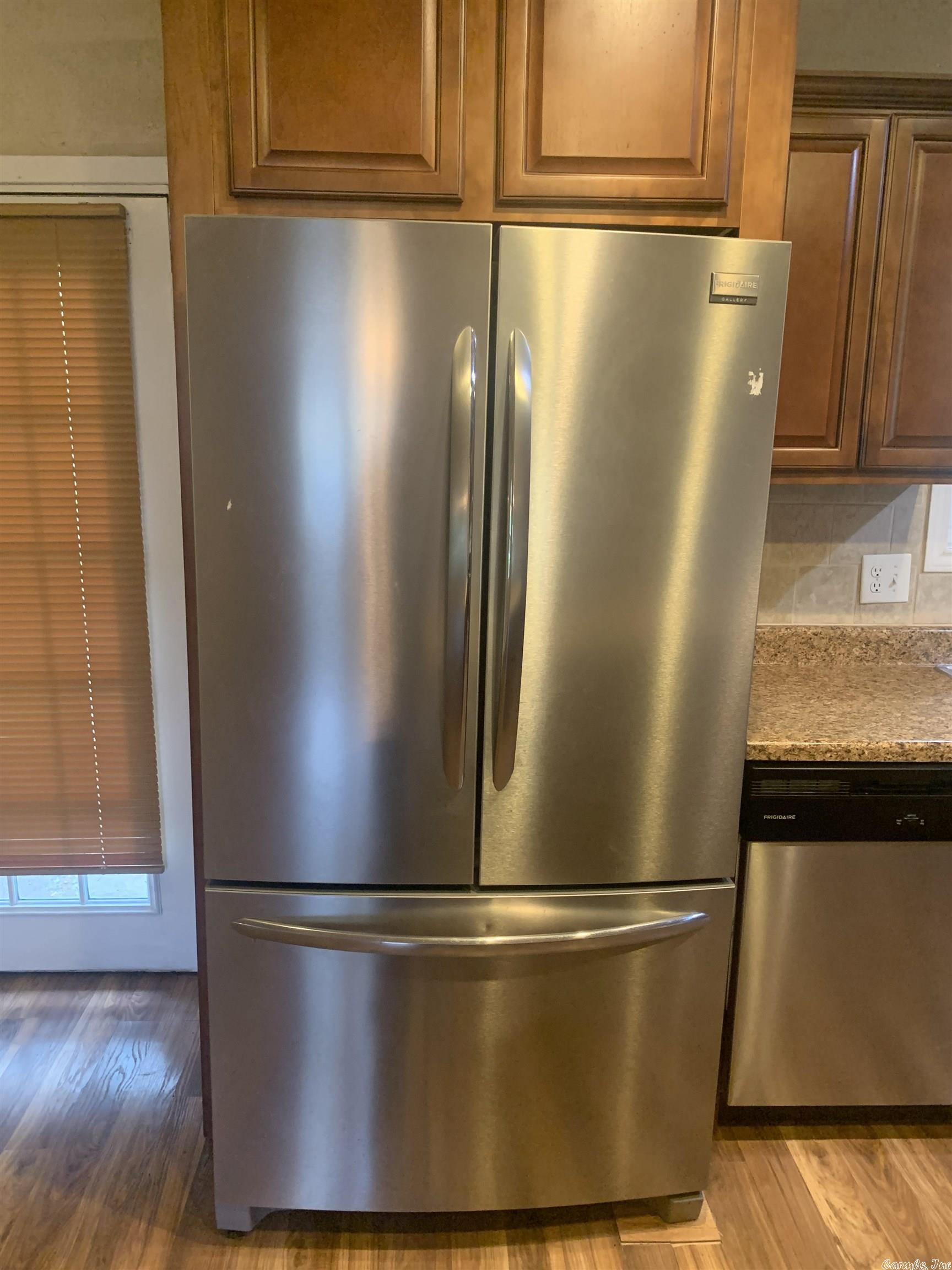 PAUL'S SUBD - Residential