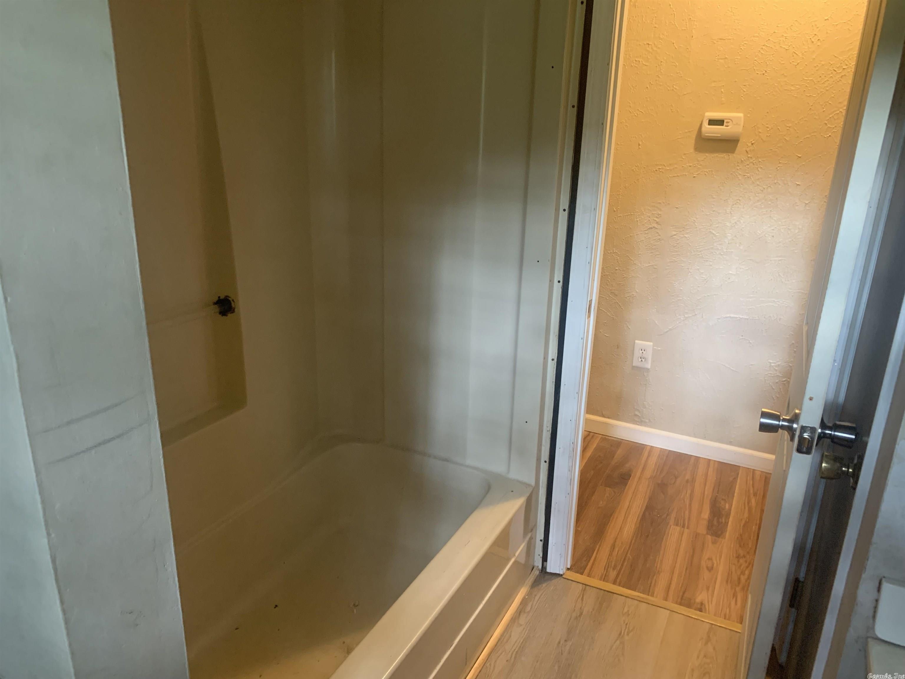 PAUL'S SUBD - Residential