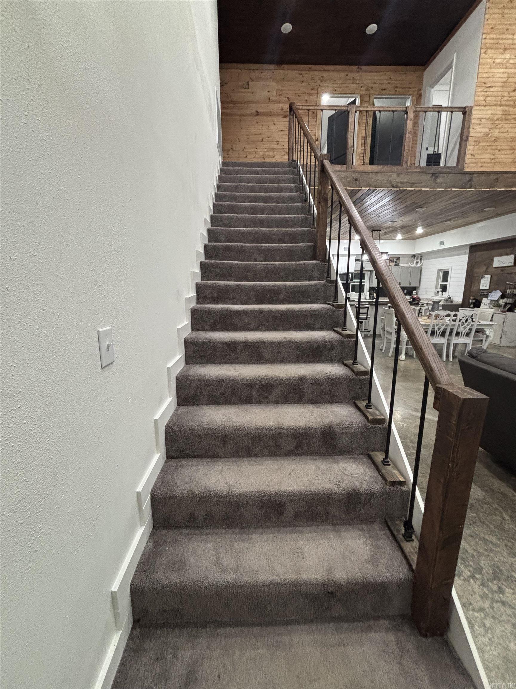 LITTLE BLAKELY - Residential