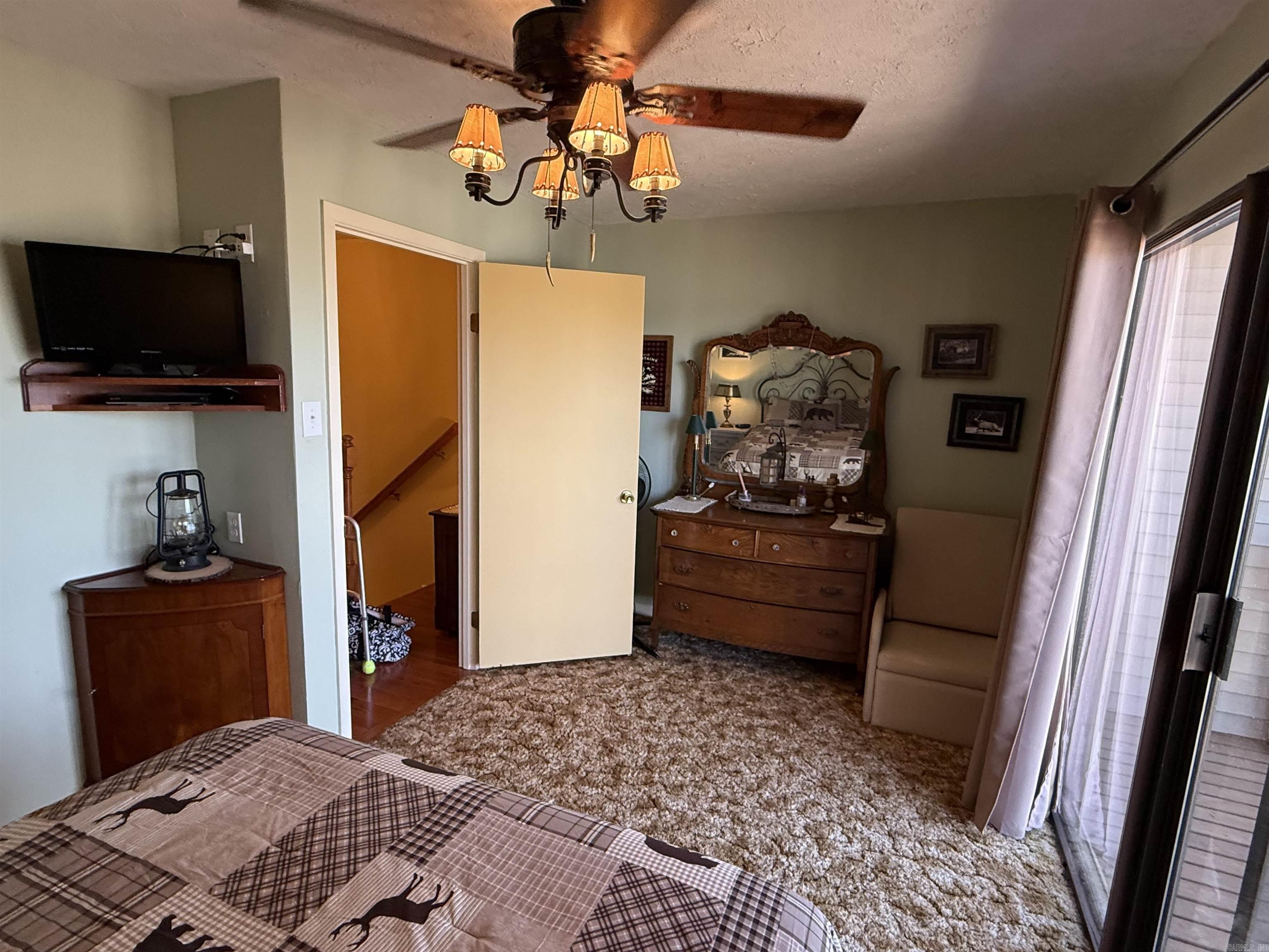 Chelsea Heights Condo - Residential