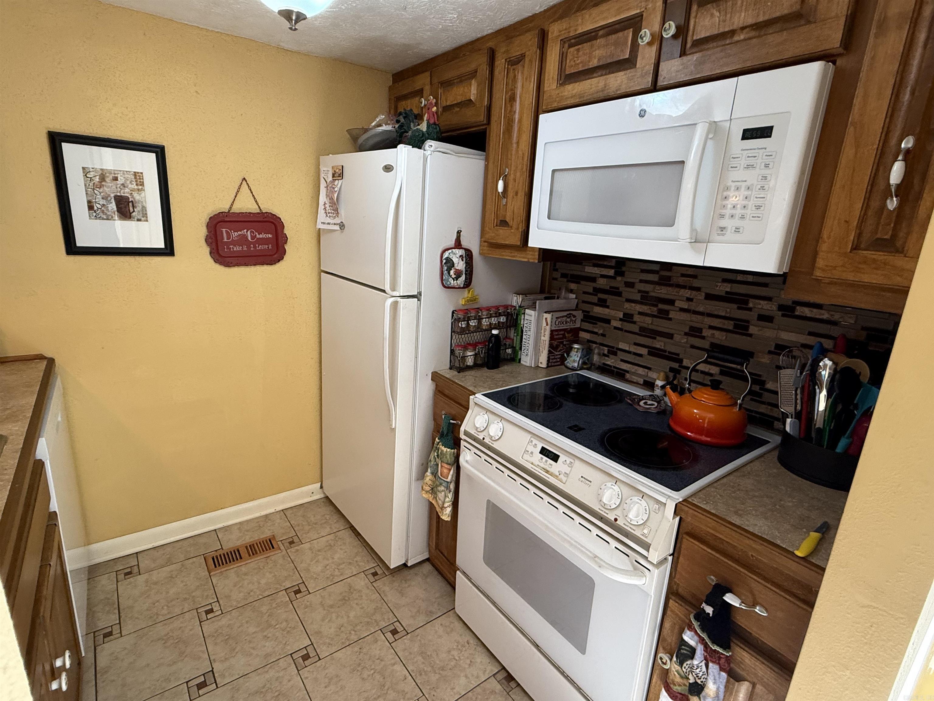Chelsea Heights Condo - Residential