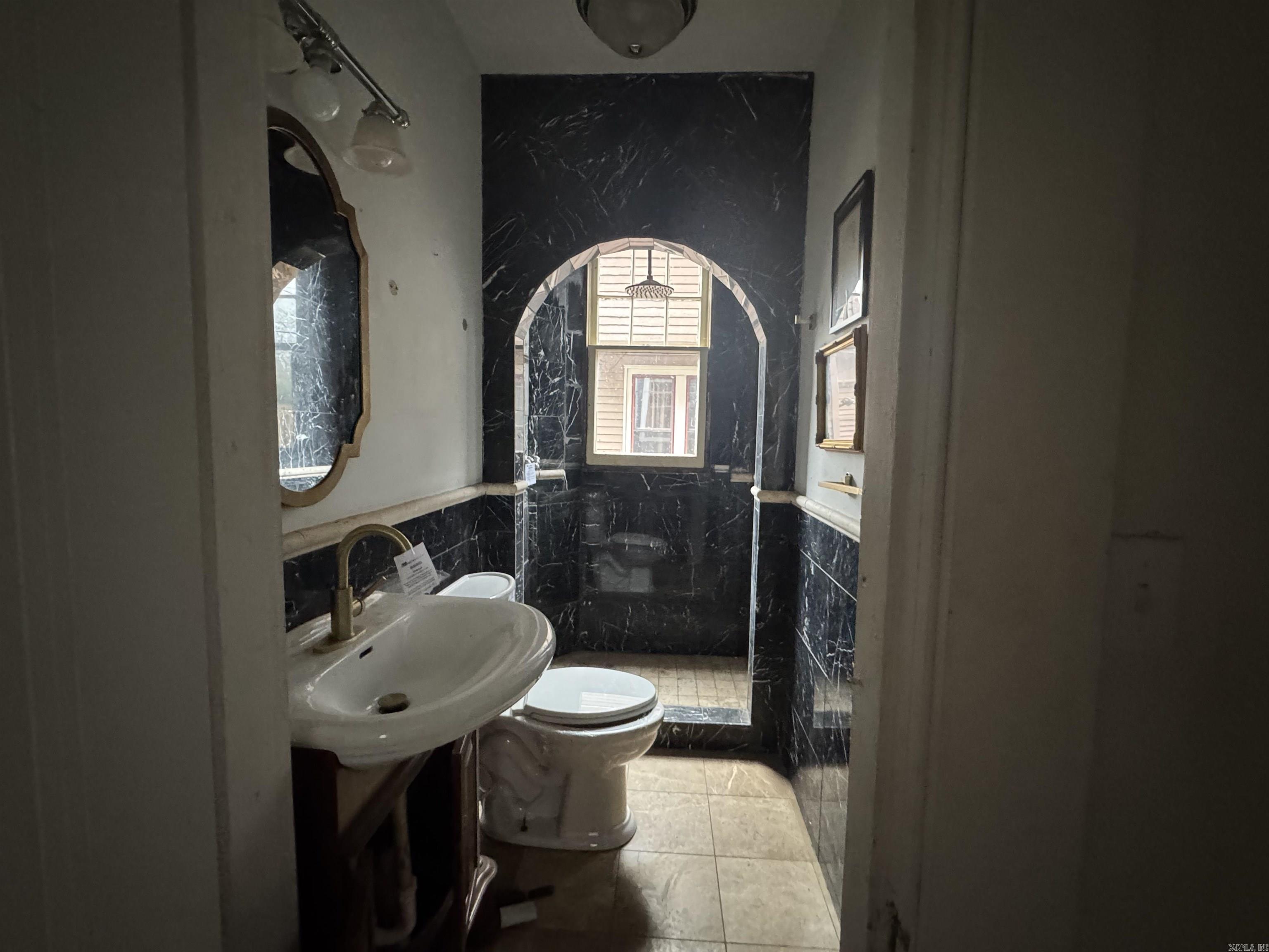 Weldon E Wrights - Residential