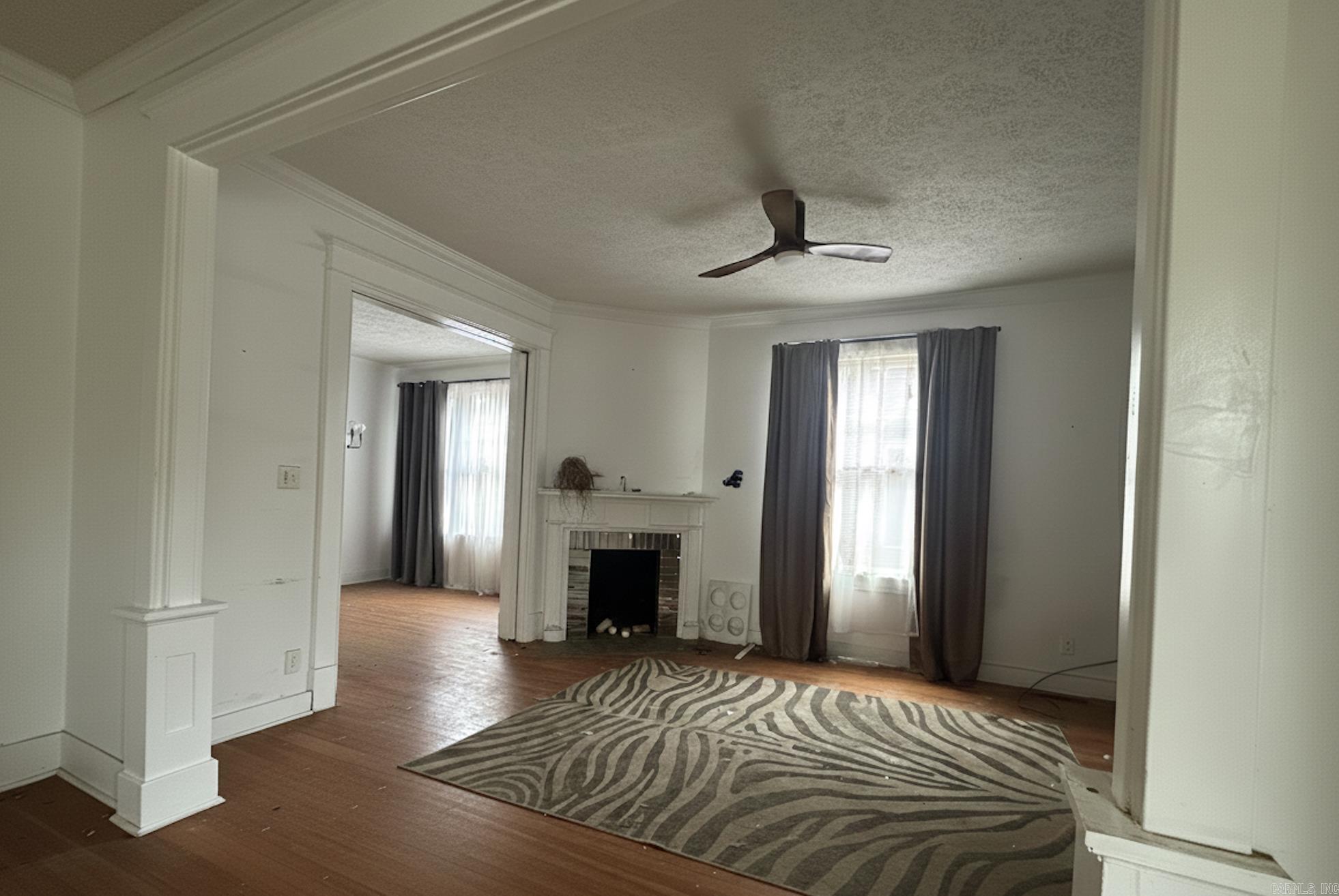 Weldon E Wrights - Residential