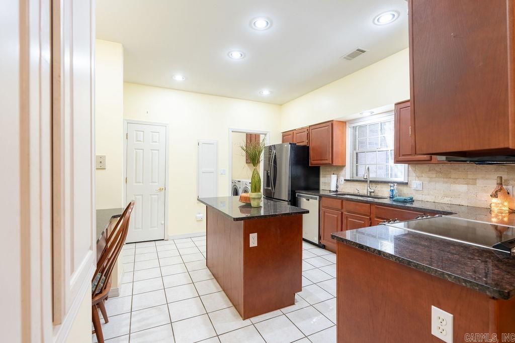 VINEGAR HILL  (H.P.R.) - Residential