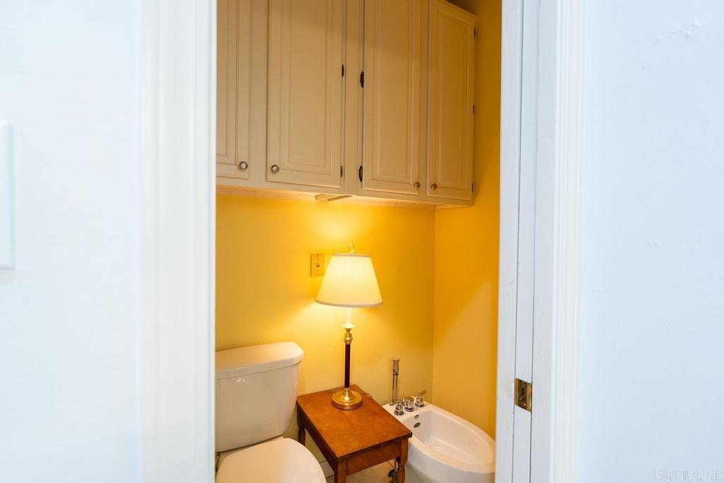 VINEGAR HILL  (H.P.R.) - Residential