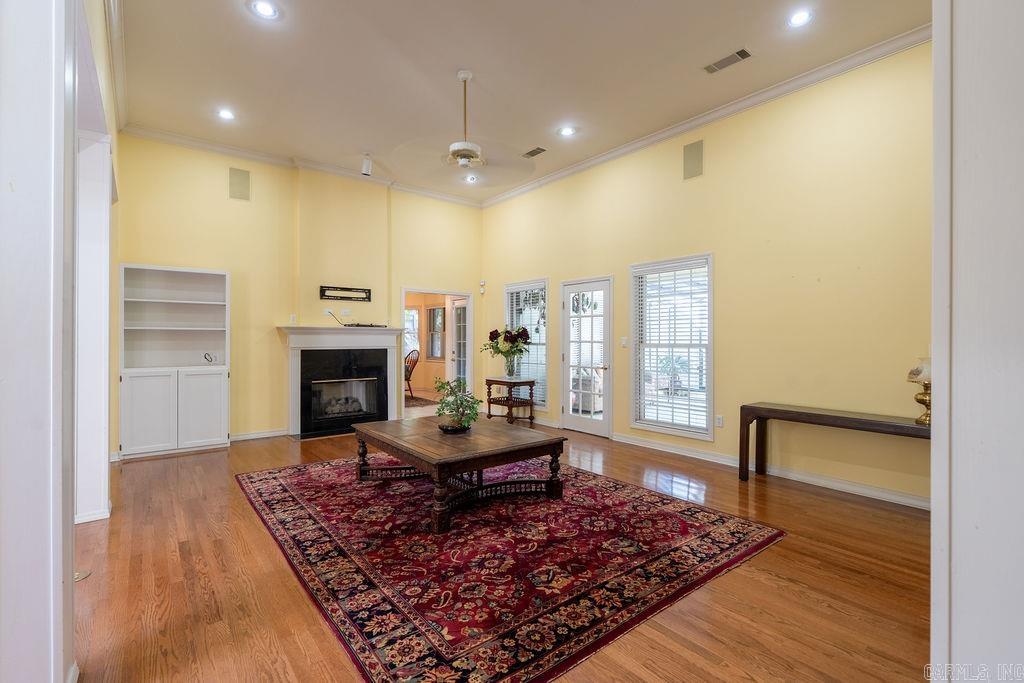 VINEGAR HILL  (H.P.R.) - Residential