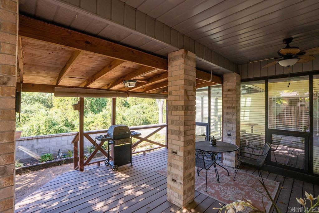 VINEGAR HILL  (H.P.R.) - Residential